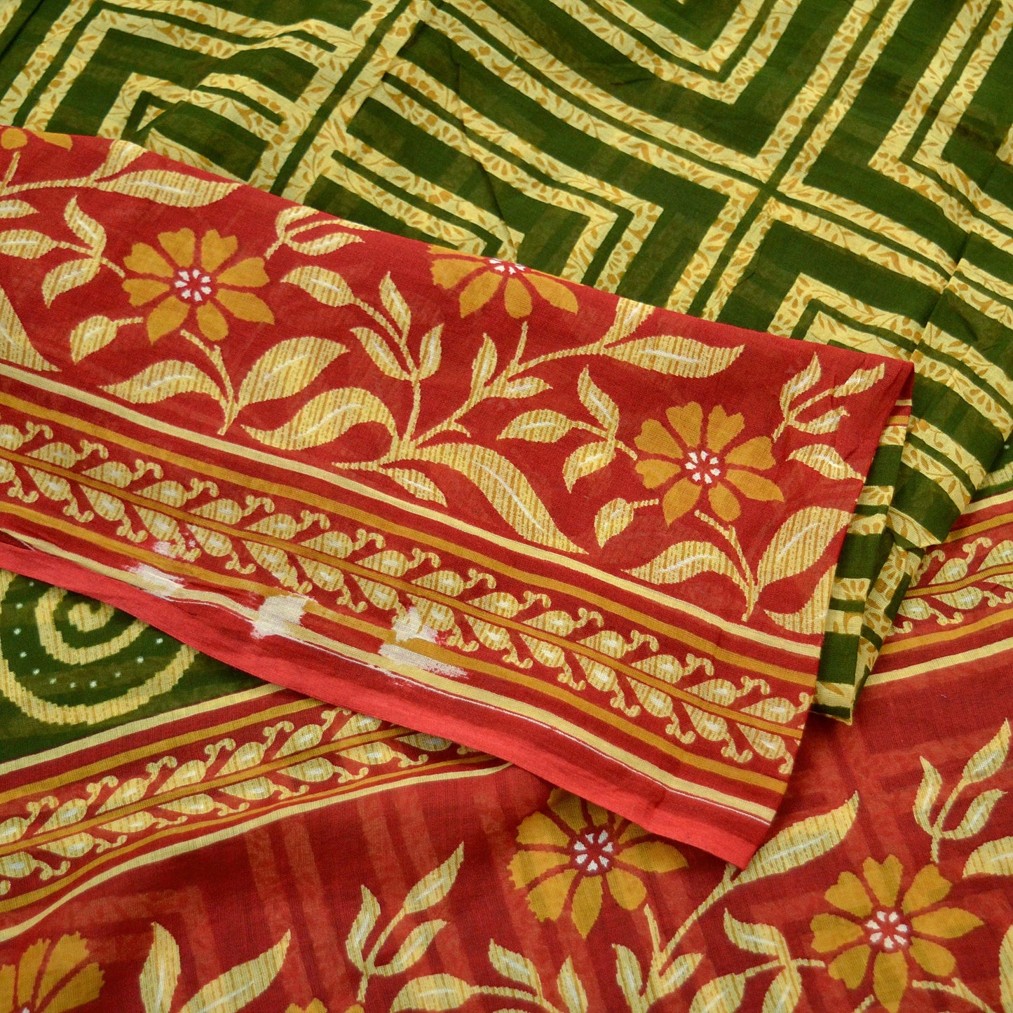 Indian Vintage Sari Green, Beige & Red Printed Pure Cotton Saree Craft Fabric 5Yd Sewing Sarong Wrap Boho Floral Crafting Upcycle Quilting