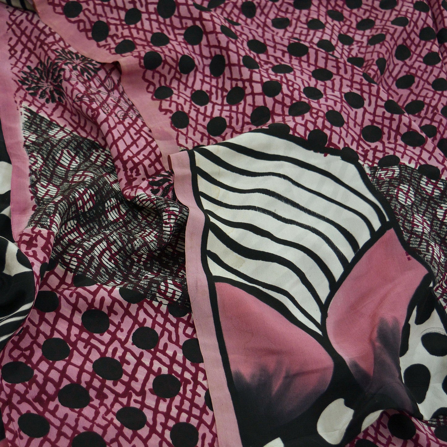Indian Vintage Sari Pink & Black Pure Crepe Silk Printed Sarees 6yd Sewing Floral Soft Craft Fabric Ethnic Wrap