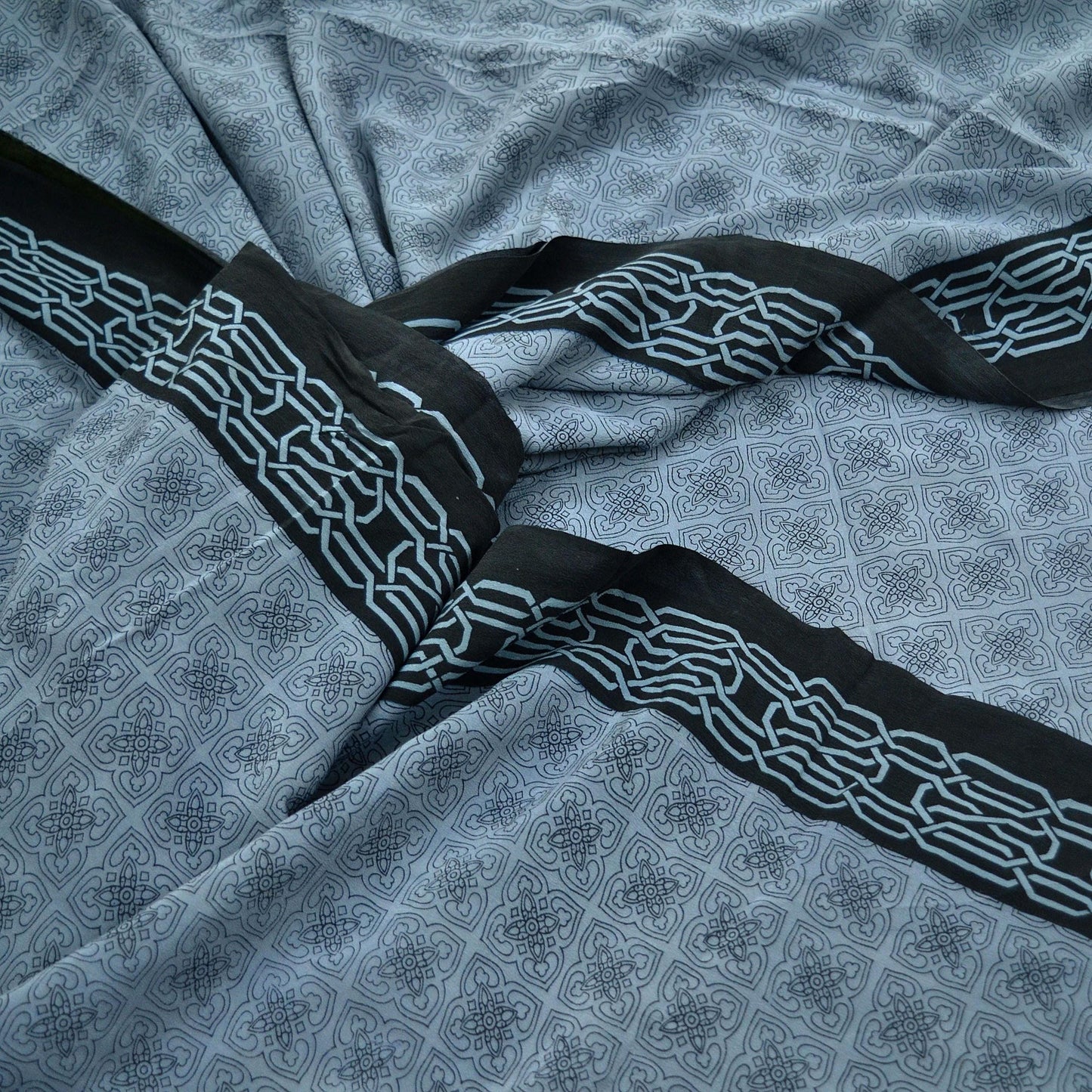 Indian Vintage Gray & Black Saree Pure Crepe Silk Printed Sari Craft Fabric 6yd Sewing Soft Wrap Dress making Crafting Quilting