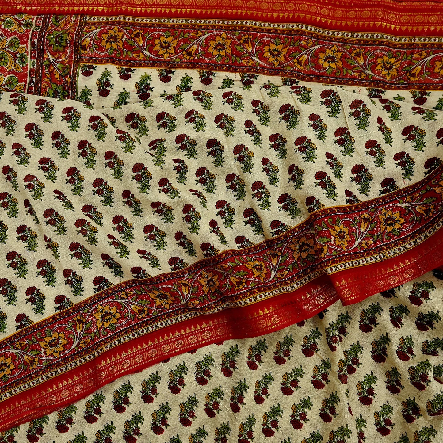 Indian Vintage Sari Ivory & Maroon Printed Pure Cotton Saree Fabric Soft Floral 5Yd Sarong Wrap Boho Fabric Kimono Soft