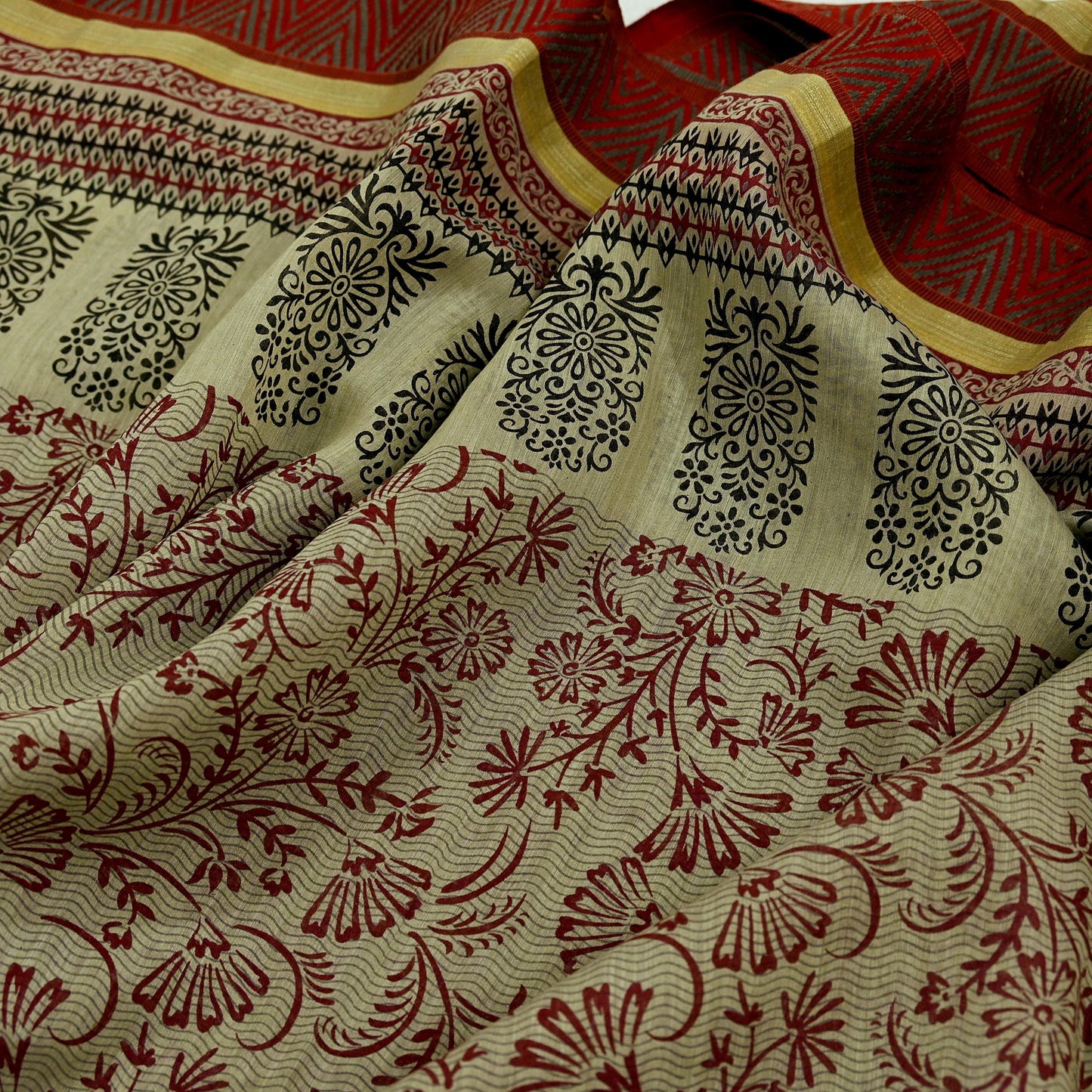 Indian Vintage Beige Saree Blend Cotton Printed Sari Craft Fabric 6Yd Soft Sewing Sarong Wrap Floral Floral Dress Making Crafting Quilting