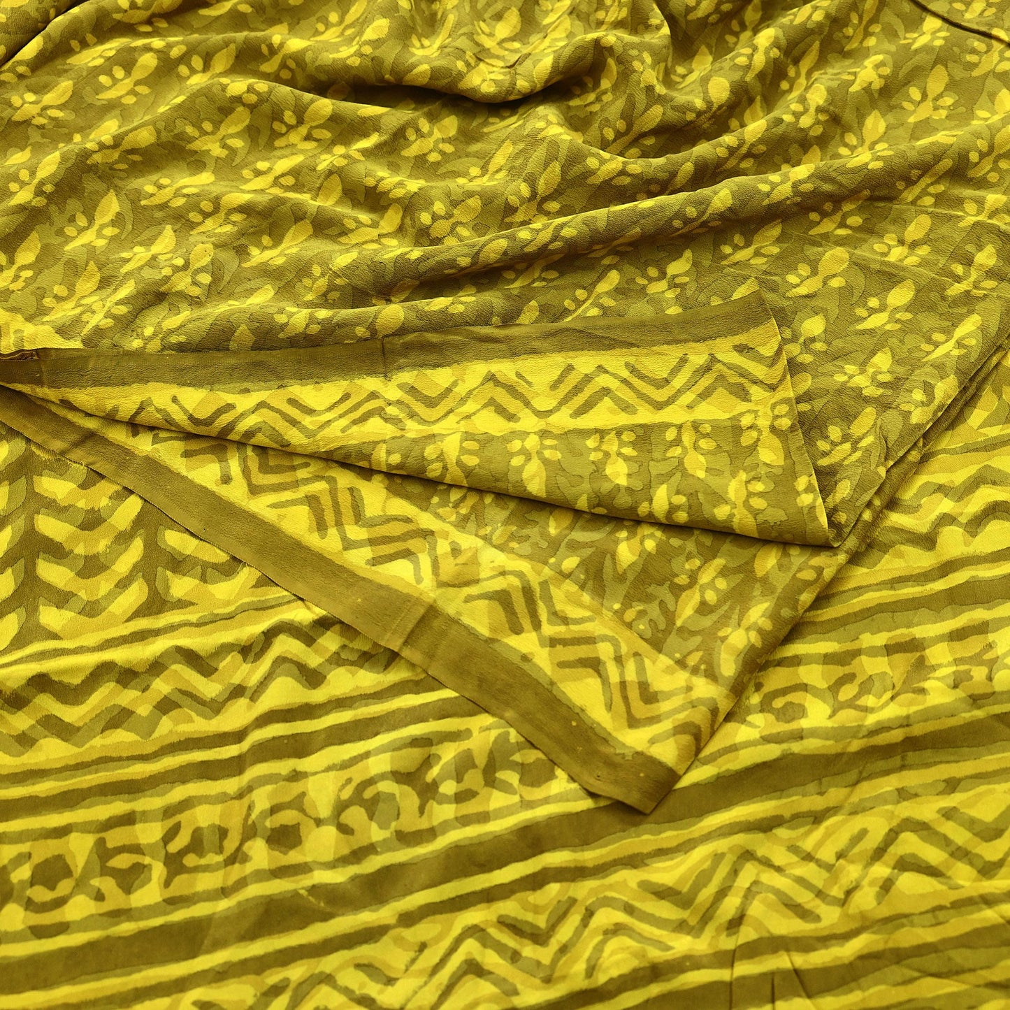 Indian Vintage Sari Yellow & Green Pure Crepe Silk Printed Sarees 5yd Sewing Floral Soft Craft Fabric Wrap Dress making Crafting Quilting