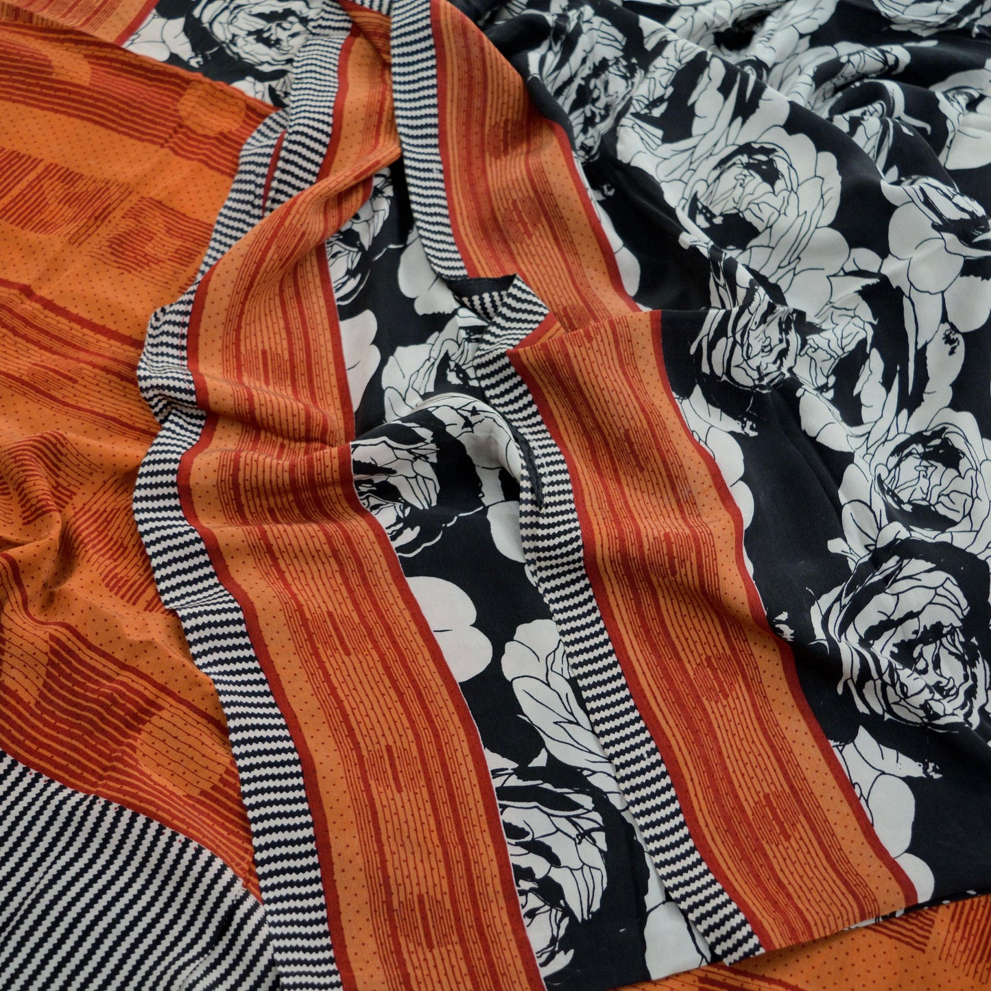 Indian Vintage Sari Gray & Black Pure Crepe Silk Printed Sarees Craft Fabric 5yd Sewing Floral Soft Wrap Dress making Crafting Quilting
