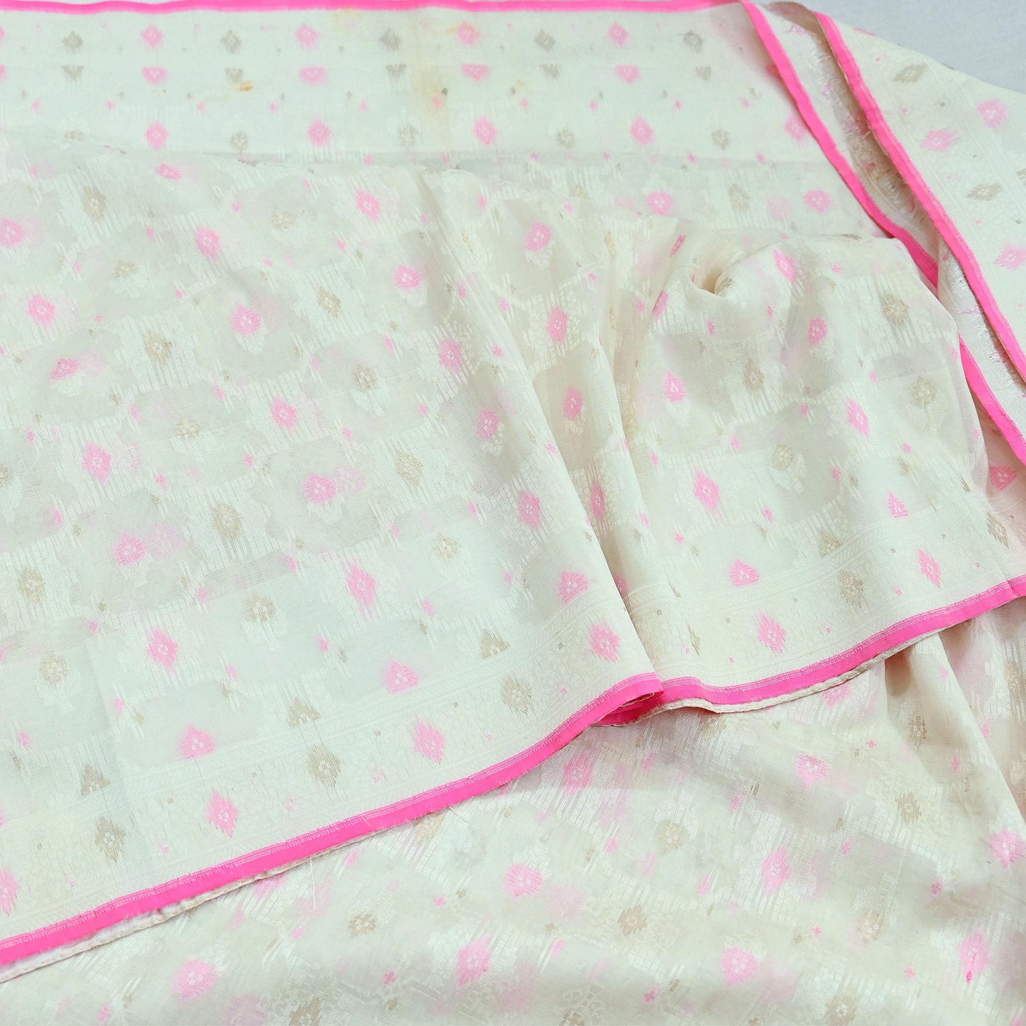 Indian Vintage Sari Ivory & Pink 100% Pure Silk Hand Woven Sarees Craft Fabric 5Yd Ethnic Sewing Dress making Crafting Quilting Upcycle