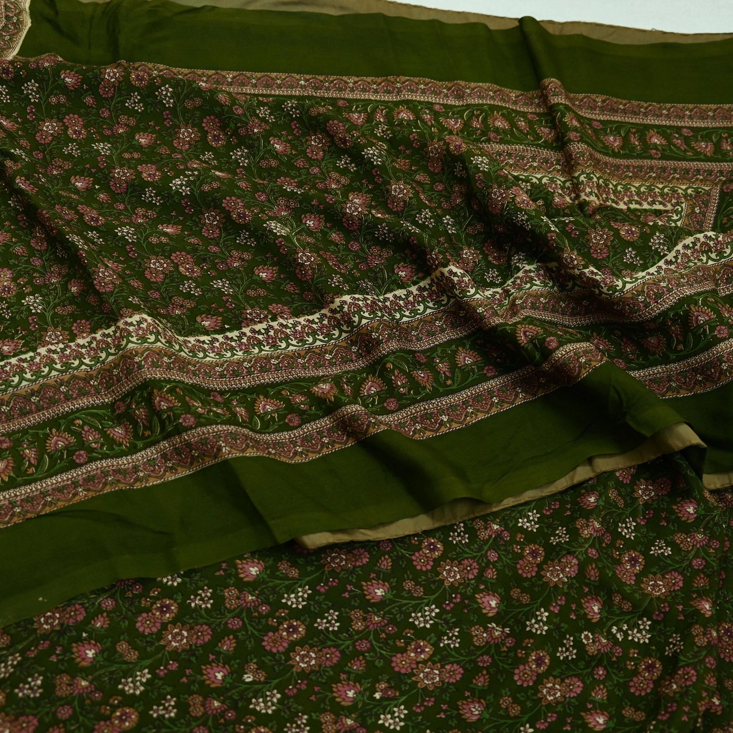 Indian Vintage Sari Green Pure Silk Printed Sarees 6yd Sewing Craft Fabric Dress Making Soft Floral Wrap Upcycle Used Quilting Crafting