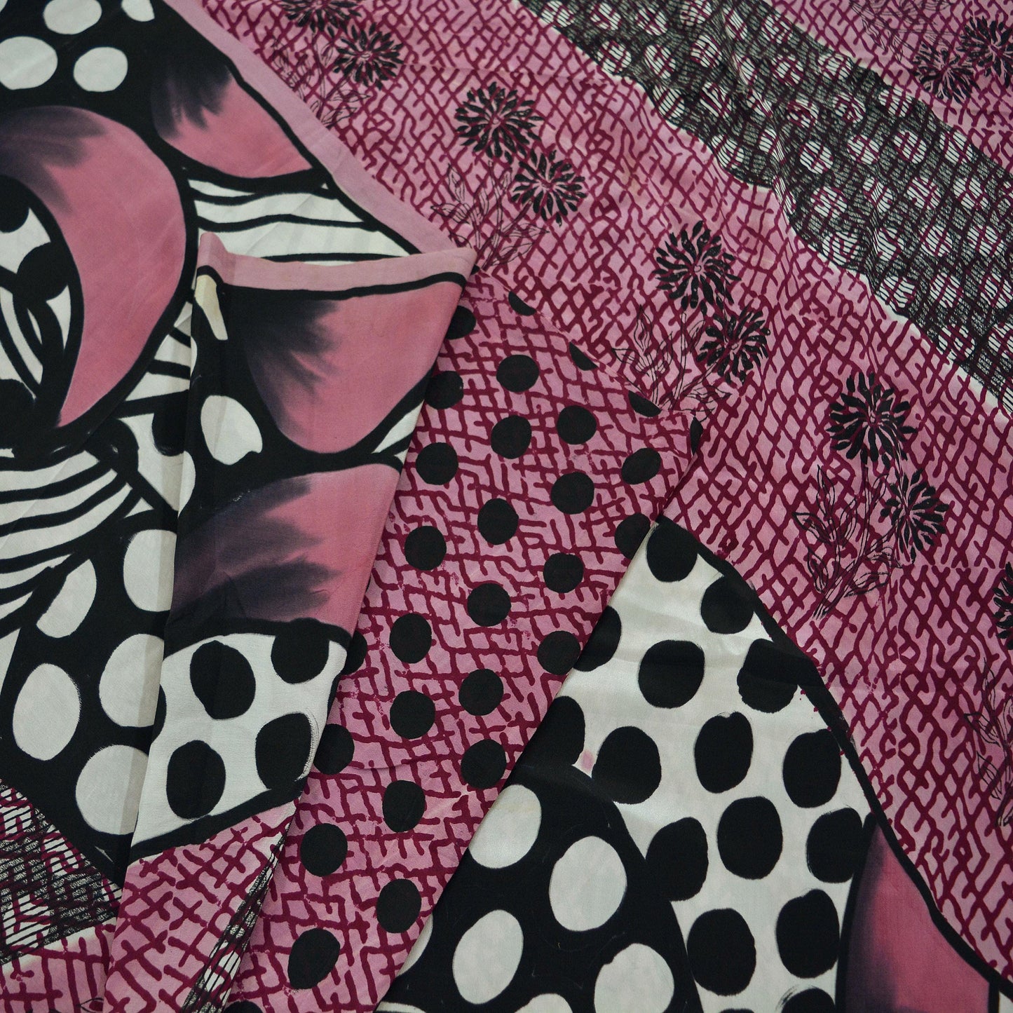 Indian Vintage Sari Pink & Black Pure Crepe Silk Printed Sarees 6yd Sewing Floral Soft Craft Fabric Ethnic Wrap