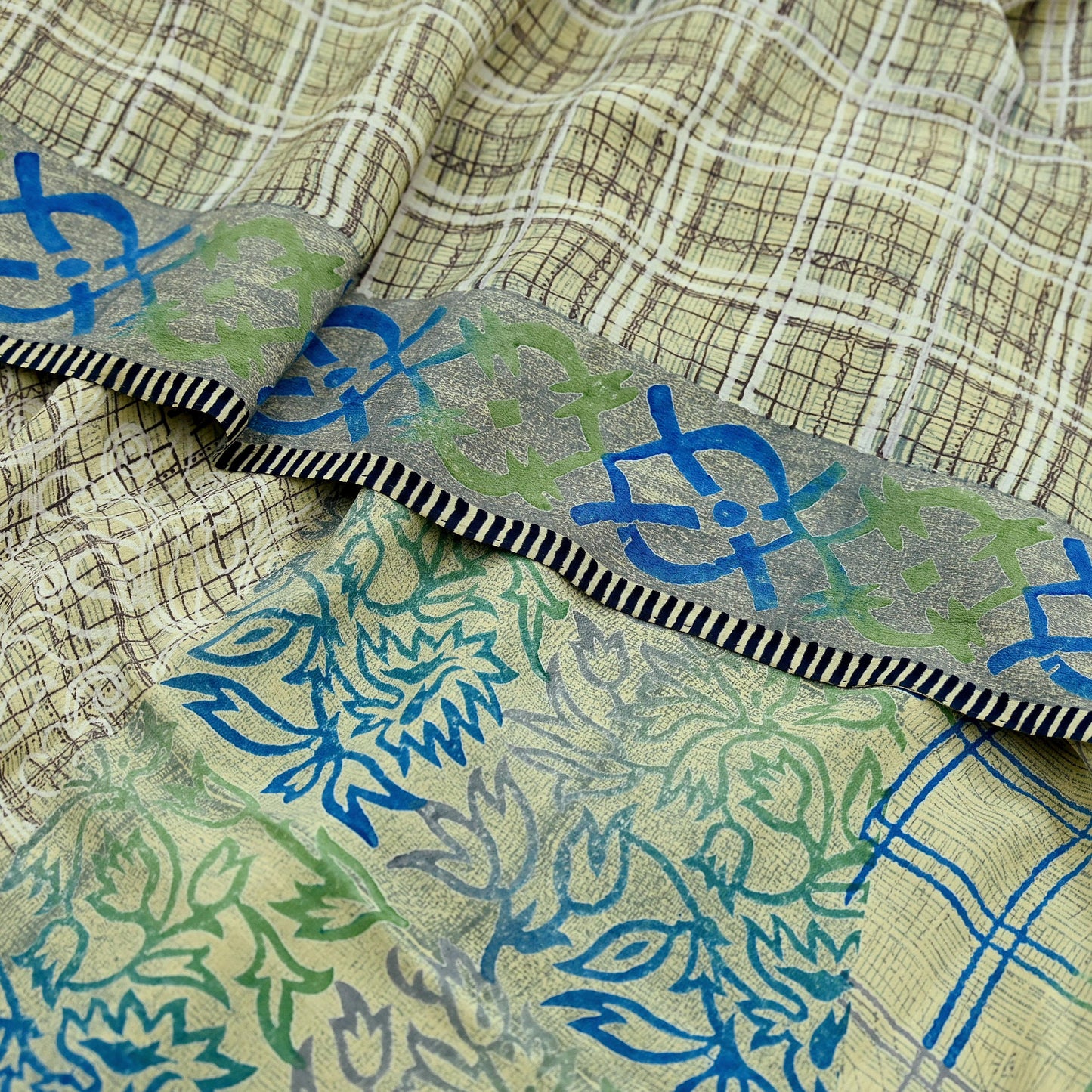 Indian Vintage Sari Beige Pure Crepe Silk Printed Sarees 5yd Sewing Floral Soft Craft Fabric Wrap Dress making Upcycle Crafting Quilting
