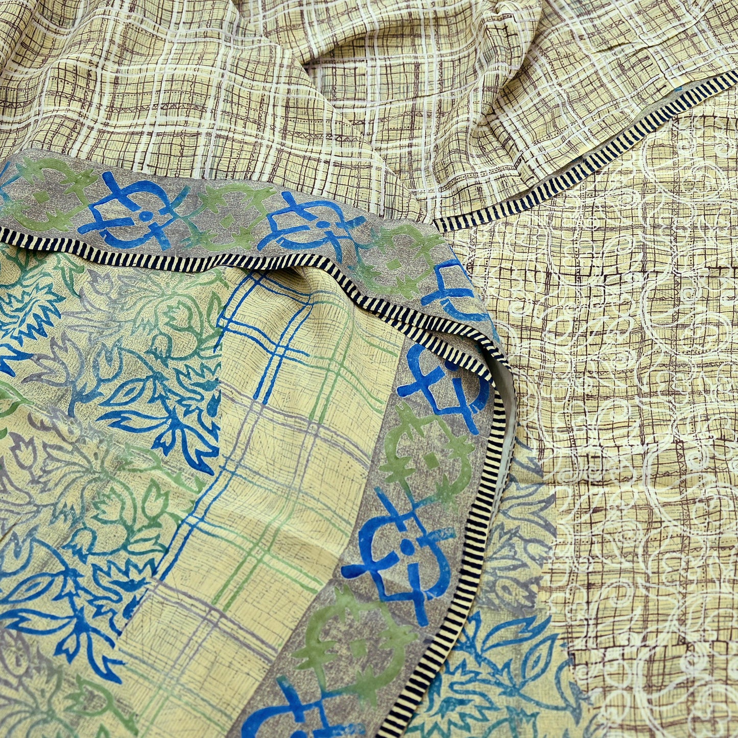 Indian Vintage Sari Beige Pure Crepe Silk Printed Sarees 5yd Sewing Floral Soft Craft Fabric Wrap Dress making Upcycle Crafting Quilting
