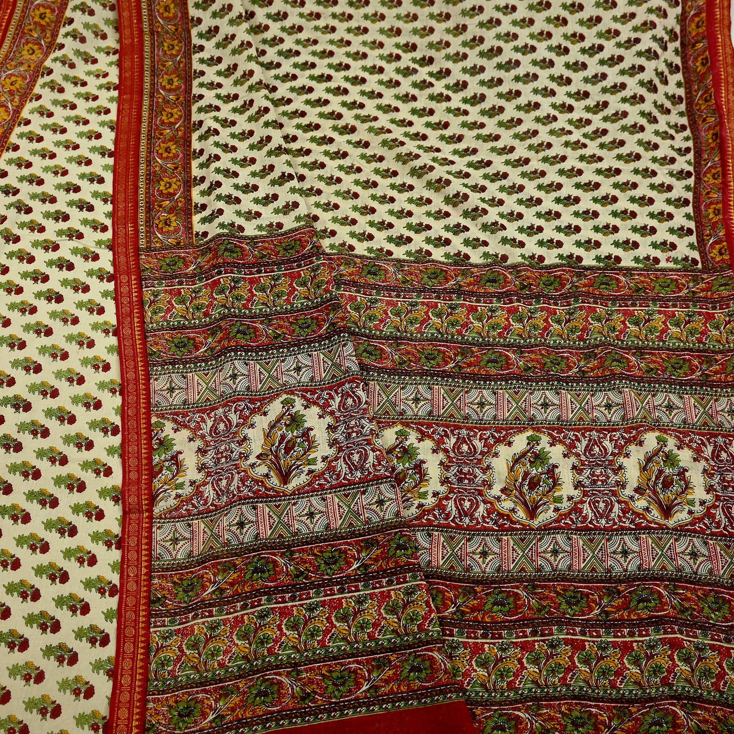 Indian Vintage Sari Ivory & Maroon Printed Pure Cotton Saree Fabric Soft Floral 5Yd Sarong Wrap Boho Fabric Kimono Soft