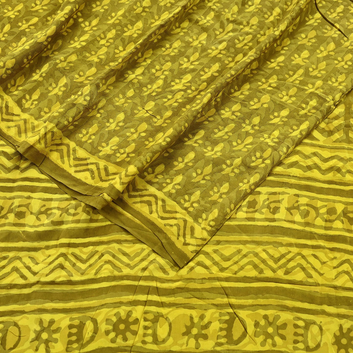 Indian Vintage Sari Yellow & Green Pure Crepe Silk Printed Sarees 5yd Sewing Floral Soft Craft Fabric Wrap Dress making Crafting Quilting