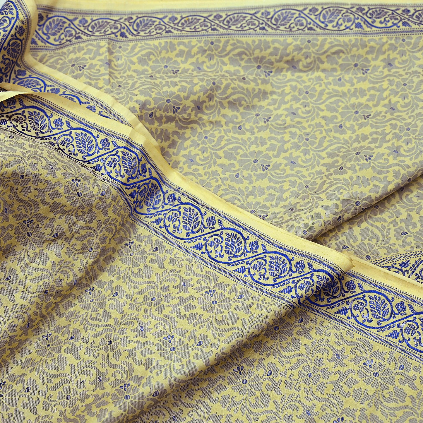 Indian Vintage Sari Ivory Artificial Silk Hand Woven Sarees 5yd Ethnic Elephants Craft Fabric Sewing Wedding Sarees Dress making Crafting
