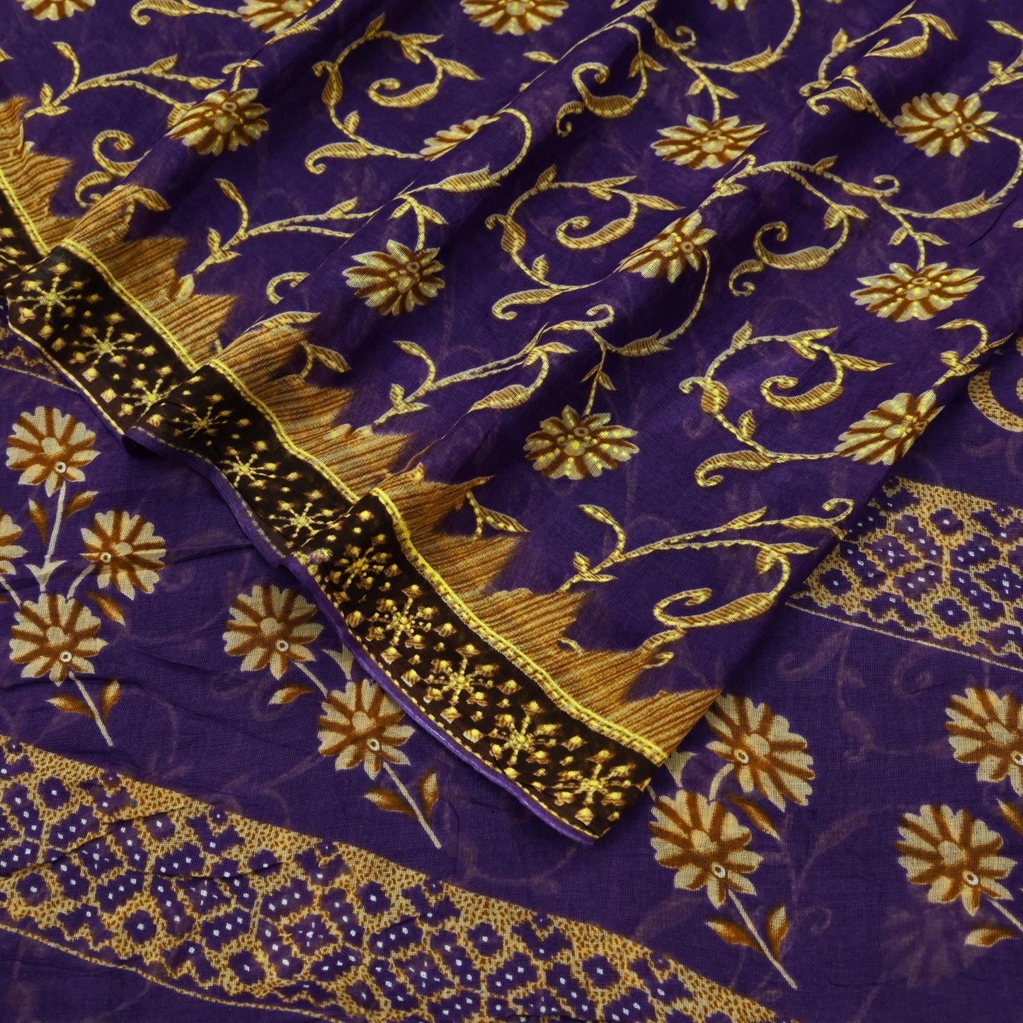Indian Vintage Purple Saree Printed Pure Cotton Sari Craft Fabric 5Yd Soft Sewing Sarong Wrap Boho Floral Dress making Crafting Used