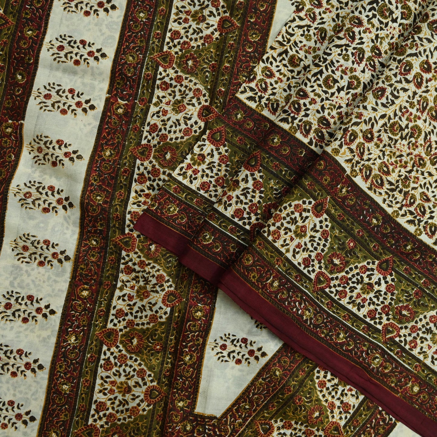 Indian Vintage Ivory & Green Saree Pure Silk Printed Sari 5yd Sewing Craft Fabric Dress Making Soft Crafting Quilting Quilting Upcycle