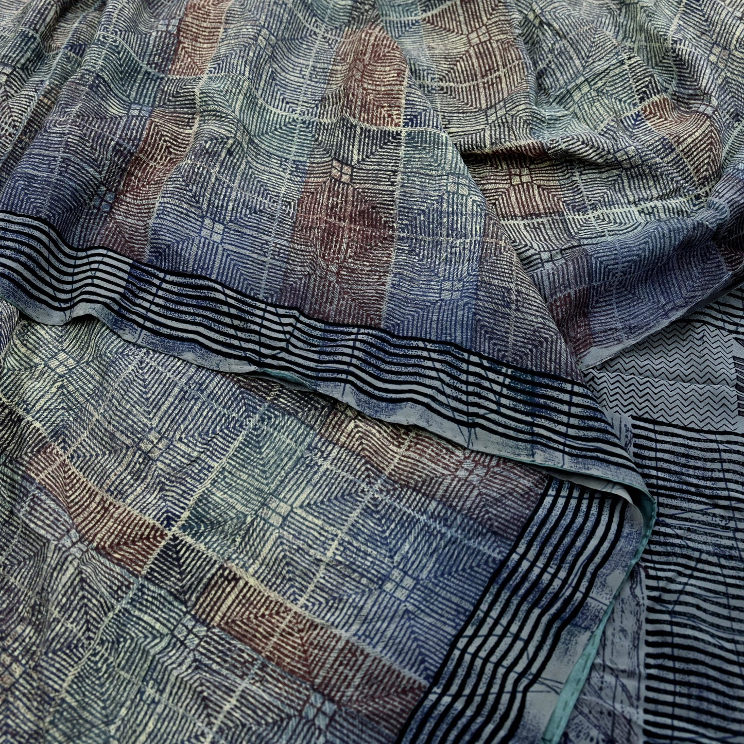 Indian Vintage Gray & Ivory Saree Pure Crepe Silk Printed Sari Craft Fabric 5yd Sewing Soft Wrap Dress making Crafting Quilting