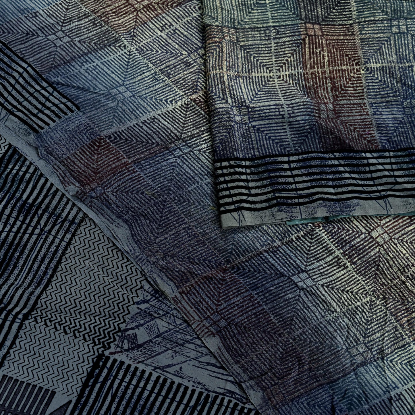 Indian Vintage Gray & Ivory Saree Pure Crepe Silk Printed Sari Craft Fabric 5yd Sewing Soft Wrap Dress making Crafting Quilting