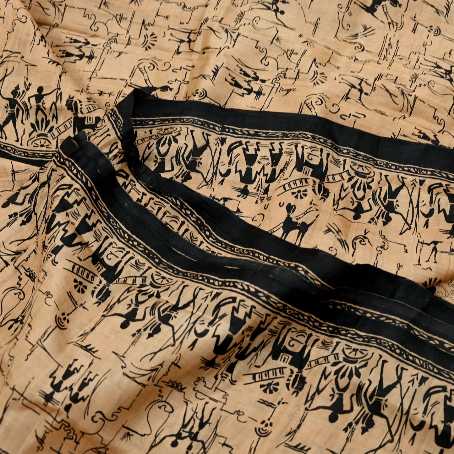 Indian Vintage Sari Black & Beige Pure Silk Printed Sarees Craft Fabric 6yd Sewing Dress Making Humans Elephants Quilting Upcycle Crafting