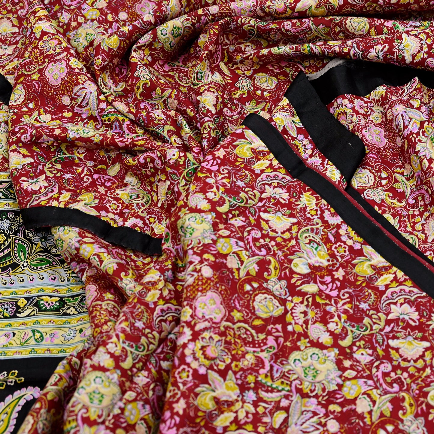 Indian Vintage Sari Black & Red Pure Silk Printed Sarees 5yd Sewing Craft Fabric Dress Making Soft Quilting Crafting Upcycle Used Floral