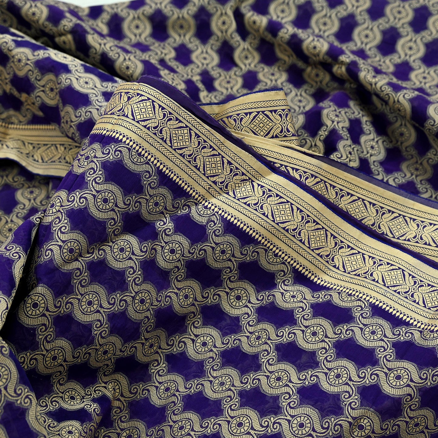 Indian Vintage Sari Purple Pure Cotton Hand Woven Sarees Craft Fabric 6yd Ethnic Floral Crafting Upcycle Quilting Dress Making Quilting