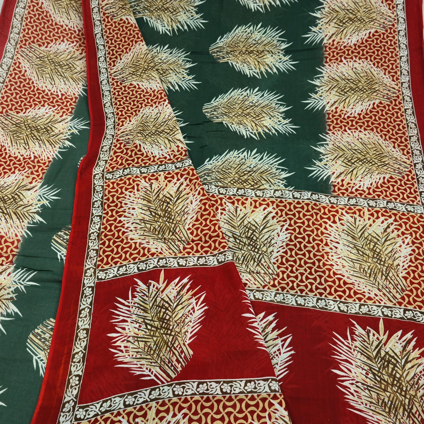 Indian Vintage Sari Green & Red Printed Pure Cotton Saree Craft Fabric 5Yd Sewing Sarong Wrap Boho Floral Crafting Upcycle Quilting Used