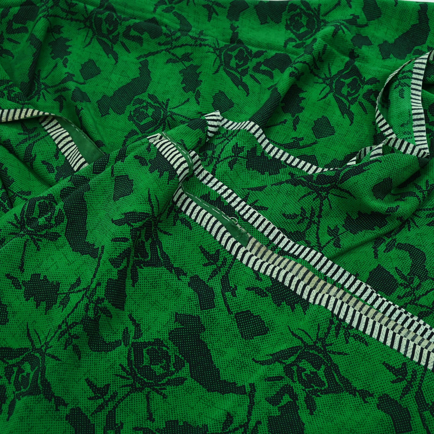 Indian Vintage Sari Green & Black Pure Crepe Silk Printed Sarees 5yd Sewing Floral Soft Craft Fabric Wrap Dress making Crafting Quilting