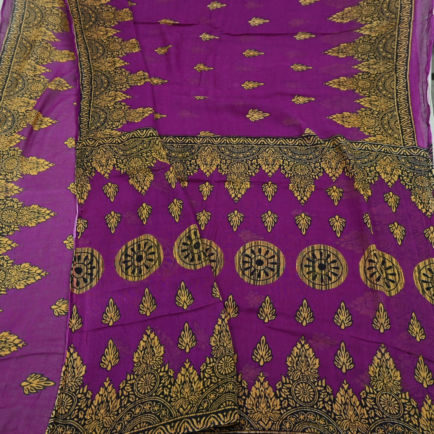 Indian Vintage Purple Saree Printed Pure Cotton Sari Craft Fabric 5Yd Soft Sewing Sarong Wrap Boho Floral Dress making Crafting Used