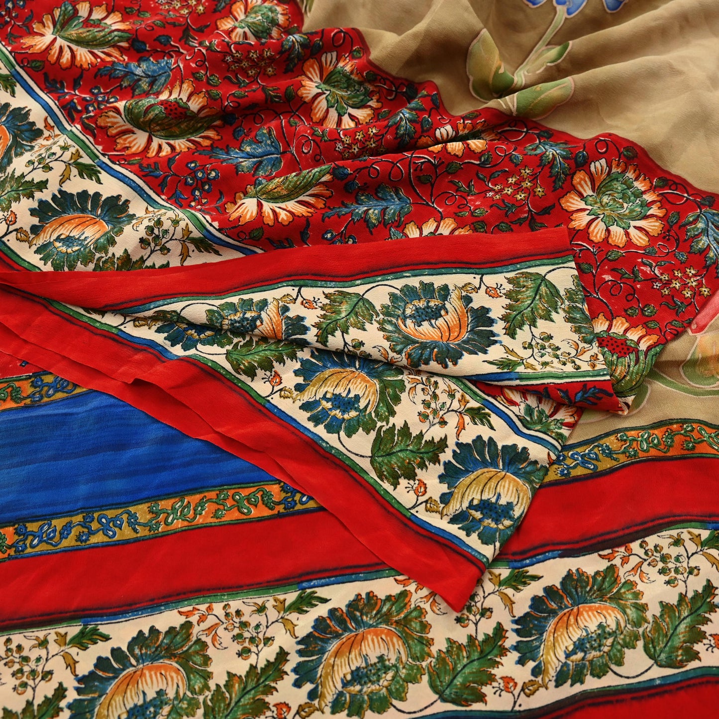 Indian Vintage Sari Red & Beige Pure Crepe Silk Printed Sarees 5yd Sewing Craft Fabric Floral Soft Wrap Dress making Upcycle Quilting