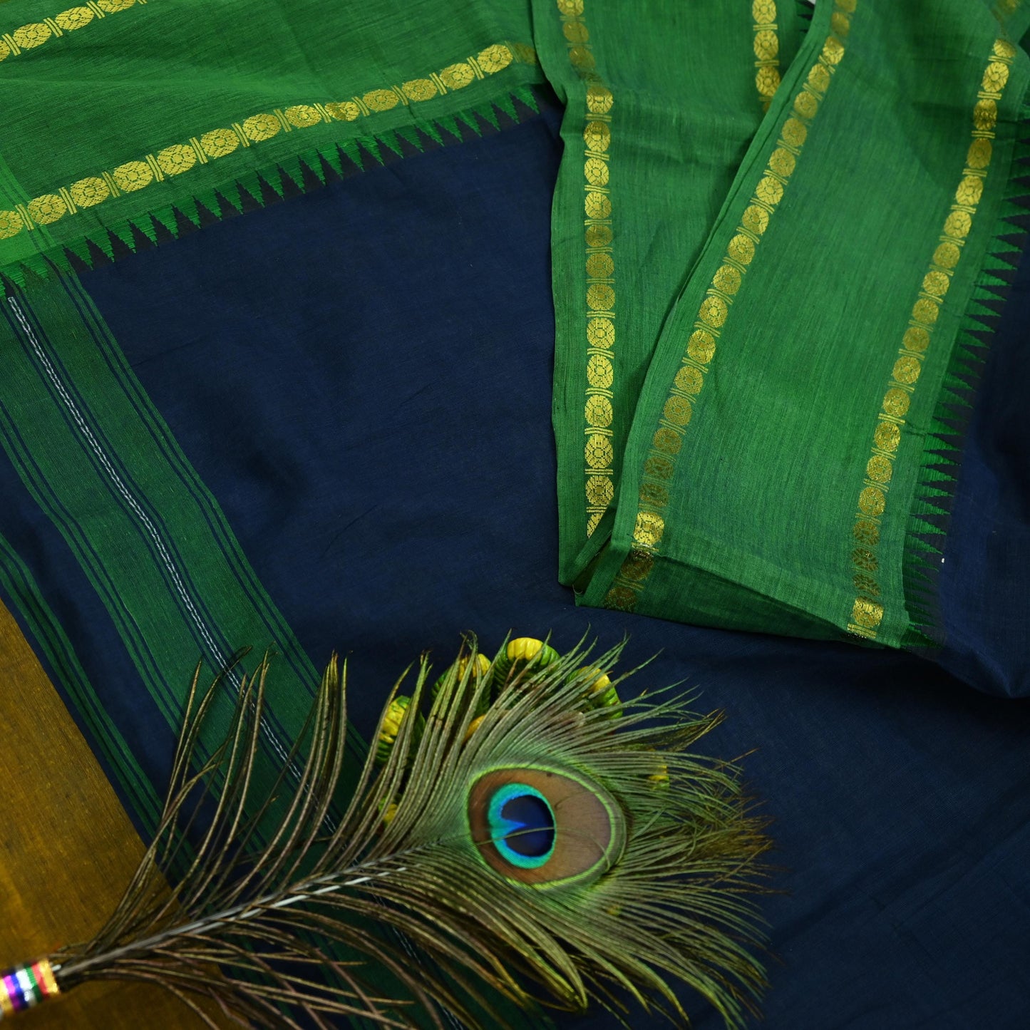 Indian Vintage Sari Blue Pure Cotton Hand Woven Saree Zari 5Yd Craft Fabric Floral Dress making Crafting Quilting Sarong