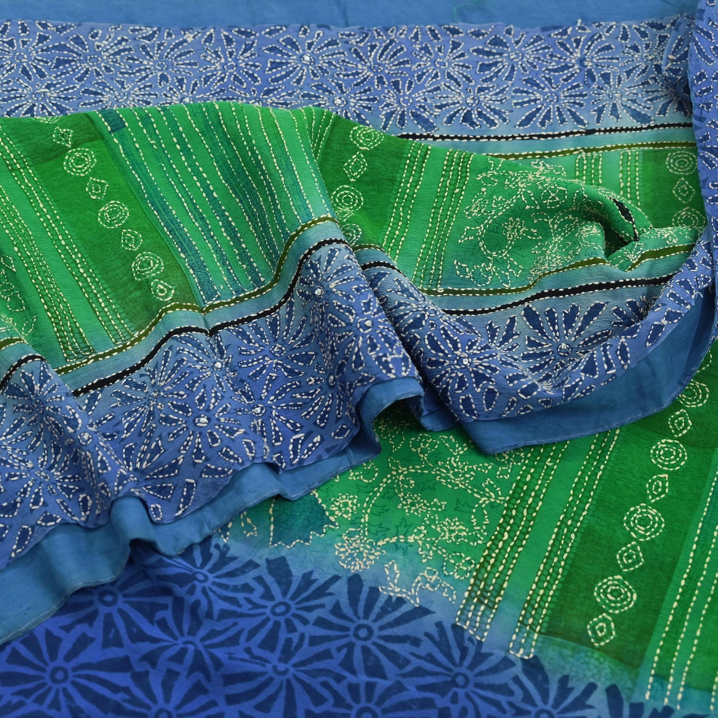 Indian Vintage Sari Blue & Green Pure Crepe Silk Hand Embroidered Kantha Saree 5yd Craft Fabric Sewing Floral Soft Dress making Crafting