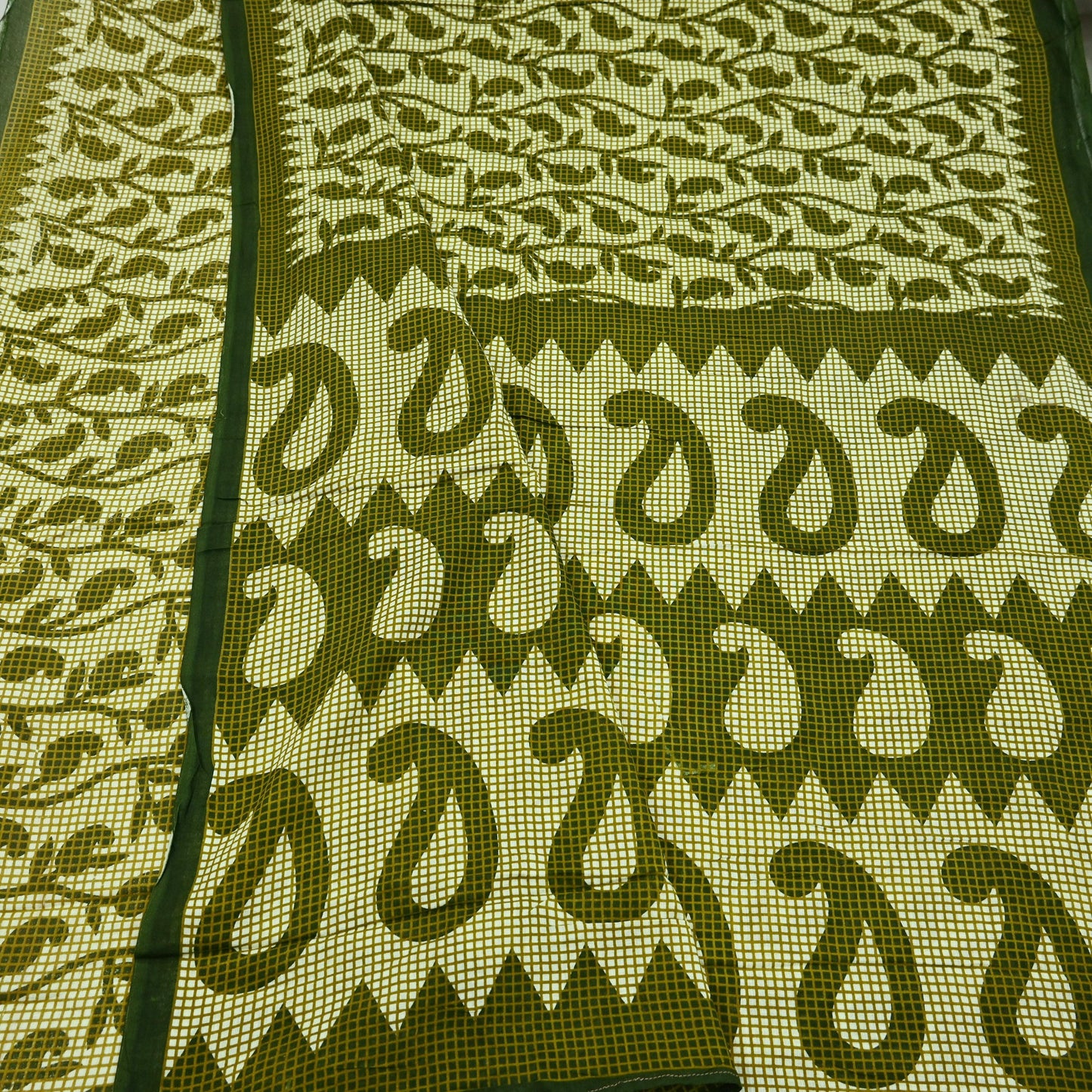 Indian Vintage Sari Green & Ivory Printed Pure Cotton Sarees 5Yd Craft Fabric Soft Sewing Sarong Wrap Boho Upcycle quilting Dress making