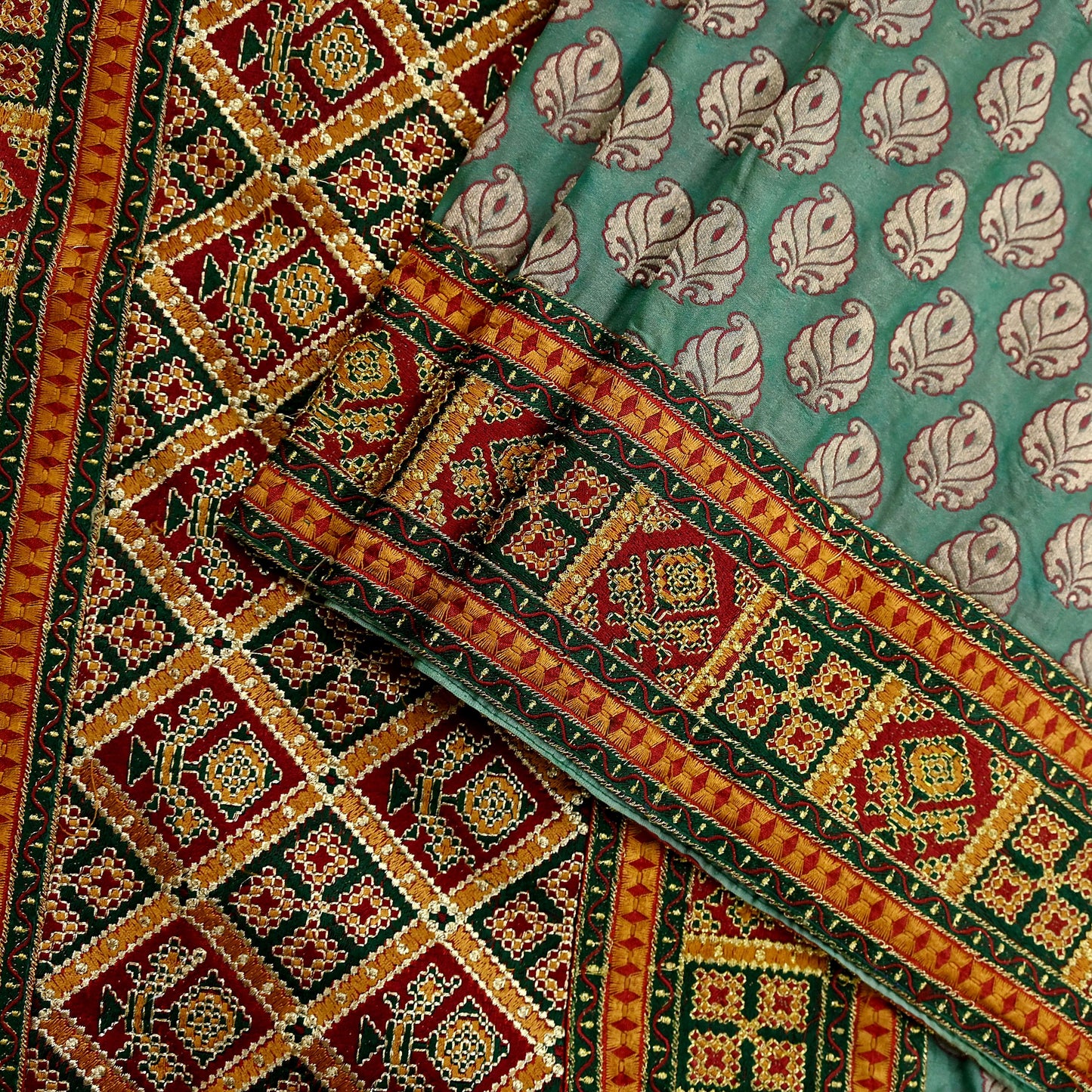 Vintage Heavy Wedding Green Sari Hand Embroidered Banarsi Brocade Sarees Zari/Zardozi/Dabka 5Yd Dress making Crafting Quilting