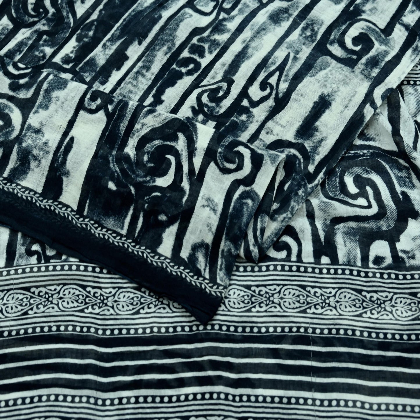 Indian Vintage Sari Black & White Printed Pure Cotton Sarees Craft Fabric 5Yd Sewing Soft Sarong Wrap Boho Paisley Quilting Crafting