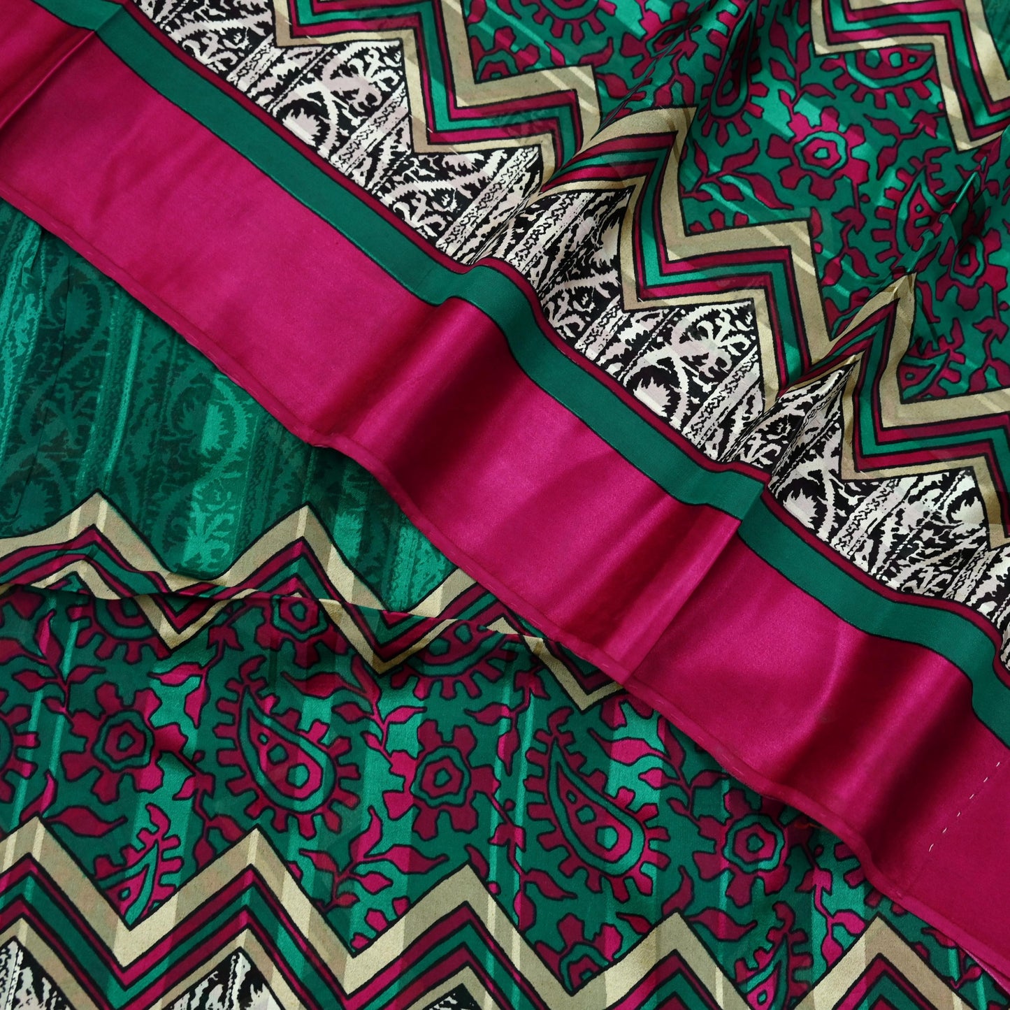 Indian Vintage Sari Green & Pink Pure Georgette Silk Printed Saree Craft Fabric Sewing 6Yd Soft Light Dress Making Floral