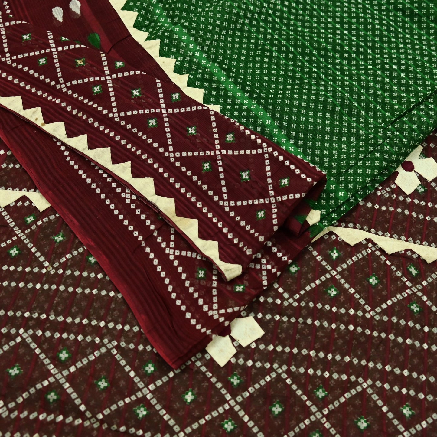 Indian Vintage Green & Maroon Saree Printed Pure Cotton Sari Craft Fabric 5Yd Soft Sewing Sarong Wrap Boho Floral Dress making Crafting