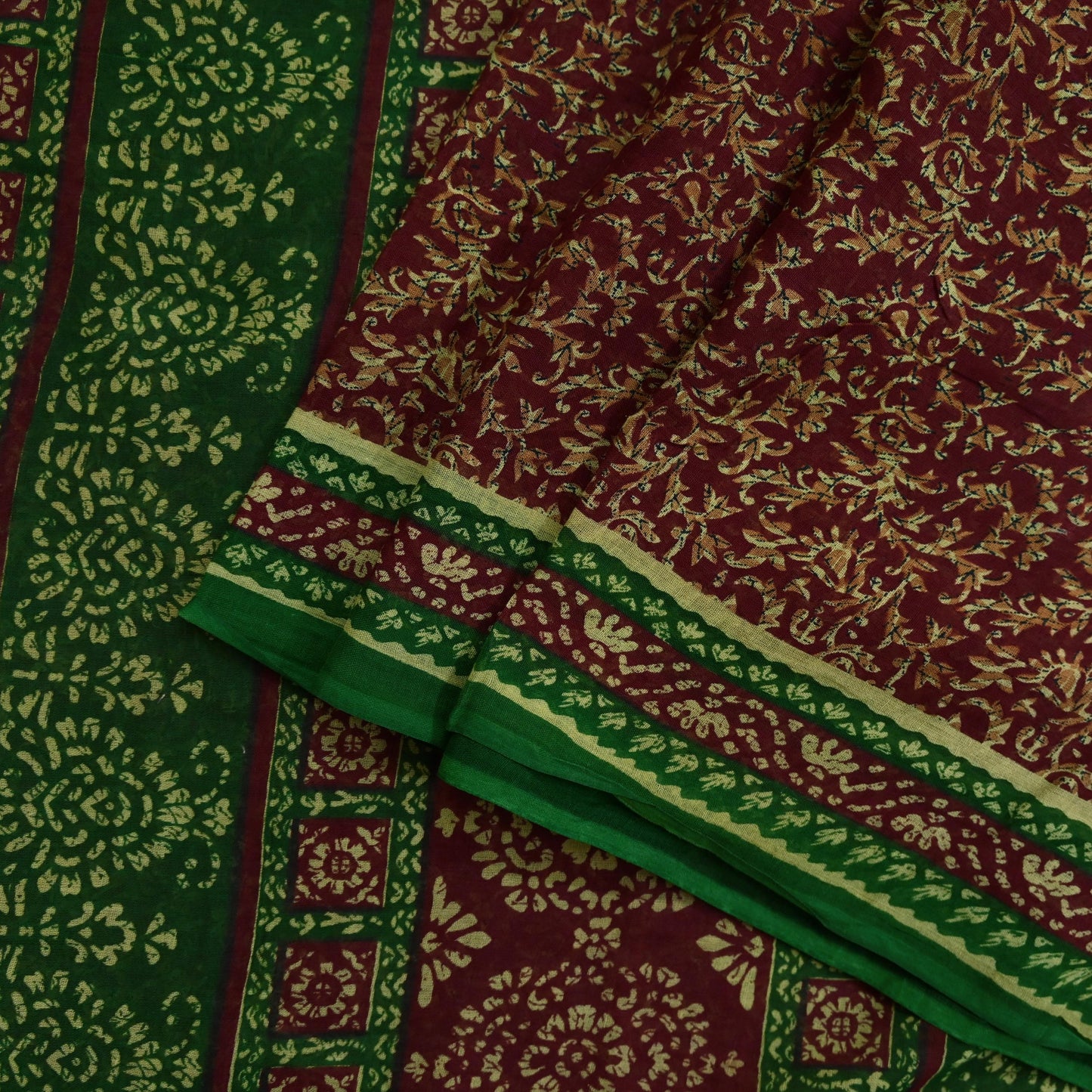 Indian Vintage Green & Maroon Saree Printed Pure Cotton Sari Craft Fabric Soft 5Yd Sewing Sarong Wrap Boho Floral Dress making Crafting