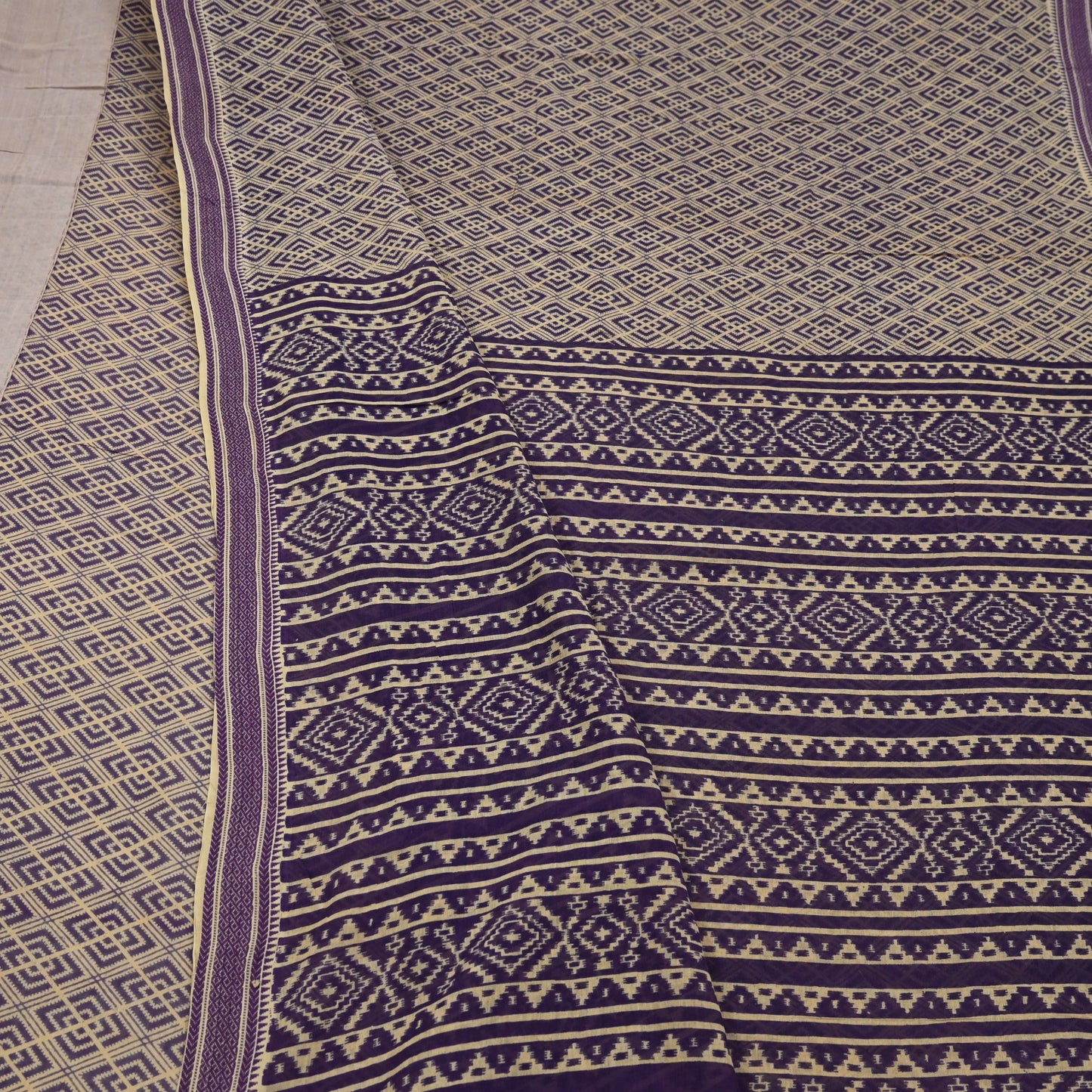 Indian Vintage Sari Beige & Purple Pure Cotton Printed Sarees Craft Fabric Soft 5Yd Sarong Wrap Boho Fabric Kimono Quilting Crafting Upcycle
