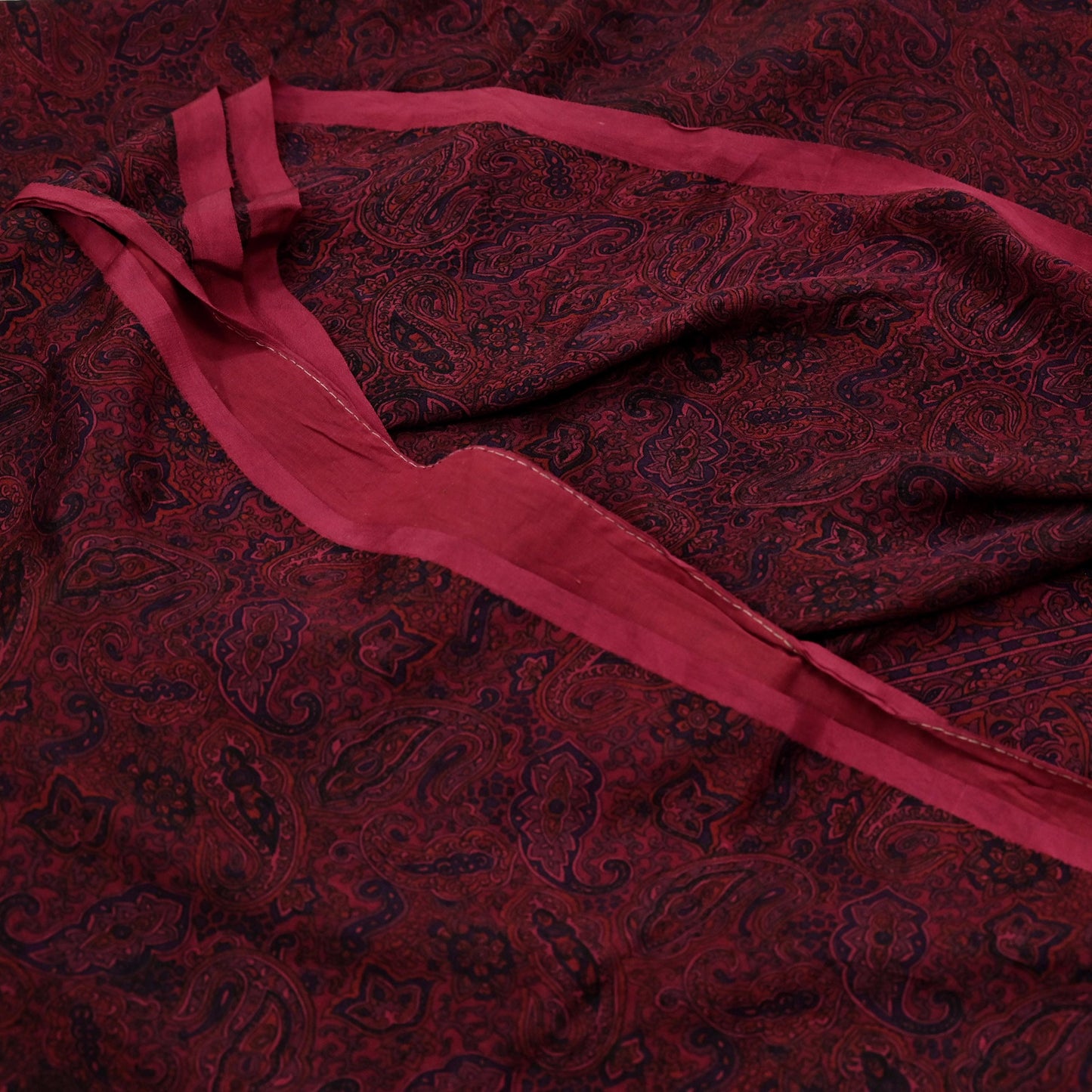 Indian Vintage Sari Black & Maroon 100% Pure Silk Printed Saree 5yd Sewing Craft Fabric DressMaking Soft Quilting Crafting Upcycle Used