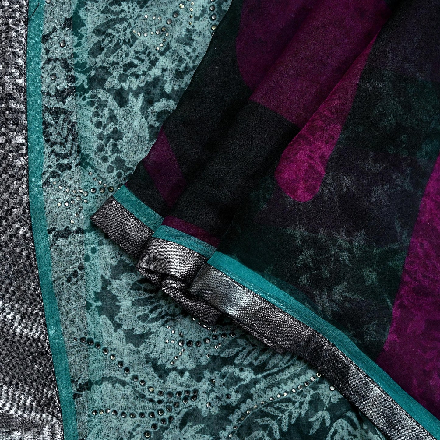 Indian Vintage Dupatta Green & Purple Long Stole Hand Embroidered Printed stole Pure Georgette Silk Indian Scarves Veil Wrap Soft