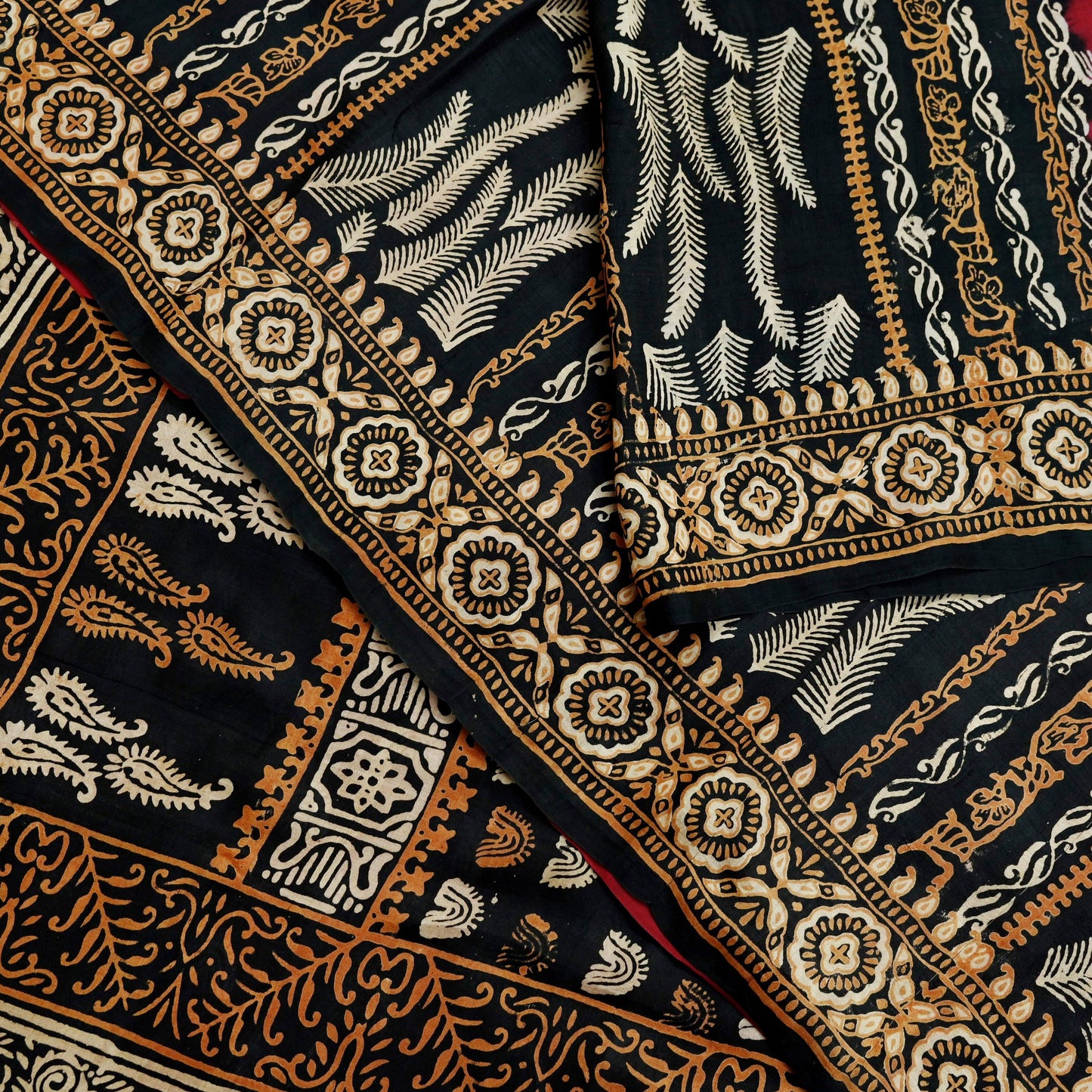 Indian Vintage Sari Black & Red Pure Silk Block Printed Sarees 5yd Sewing Craft Fabric Dress Making Soft Quilting Crafting Upcycle Used