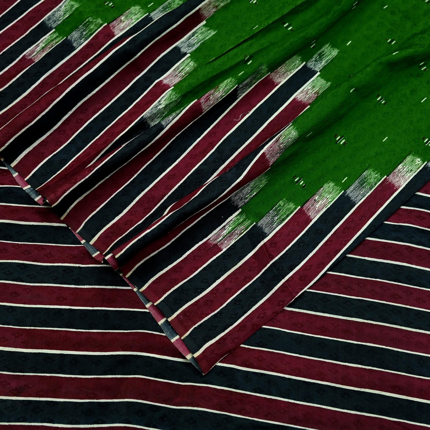 Indian Vintage Sari Green Pure Silk Printed Sarees 6yd Sewing Craft Fabric Dress Making Soft Floral Wrap Upcycle Used Quilting Crafting