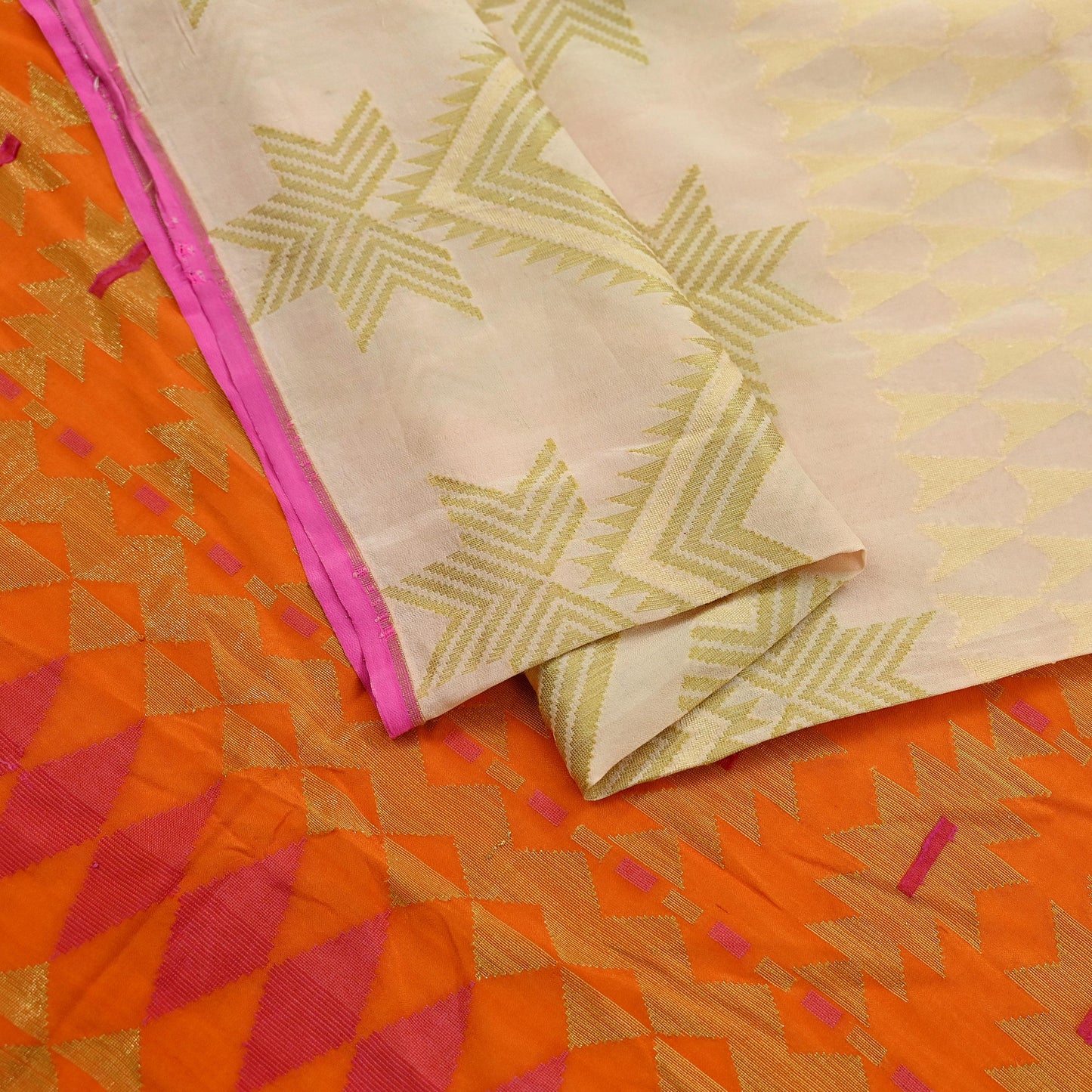 Indian Vintage Sari 100% Pure Silk Hand Woven Sarees Craft Fabric 5Yd Ethnic Sewing Upcycle dress Making Crafting Quilting Used Zari