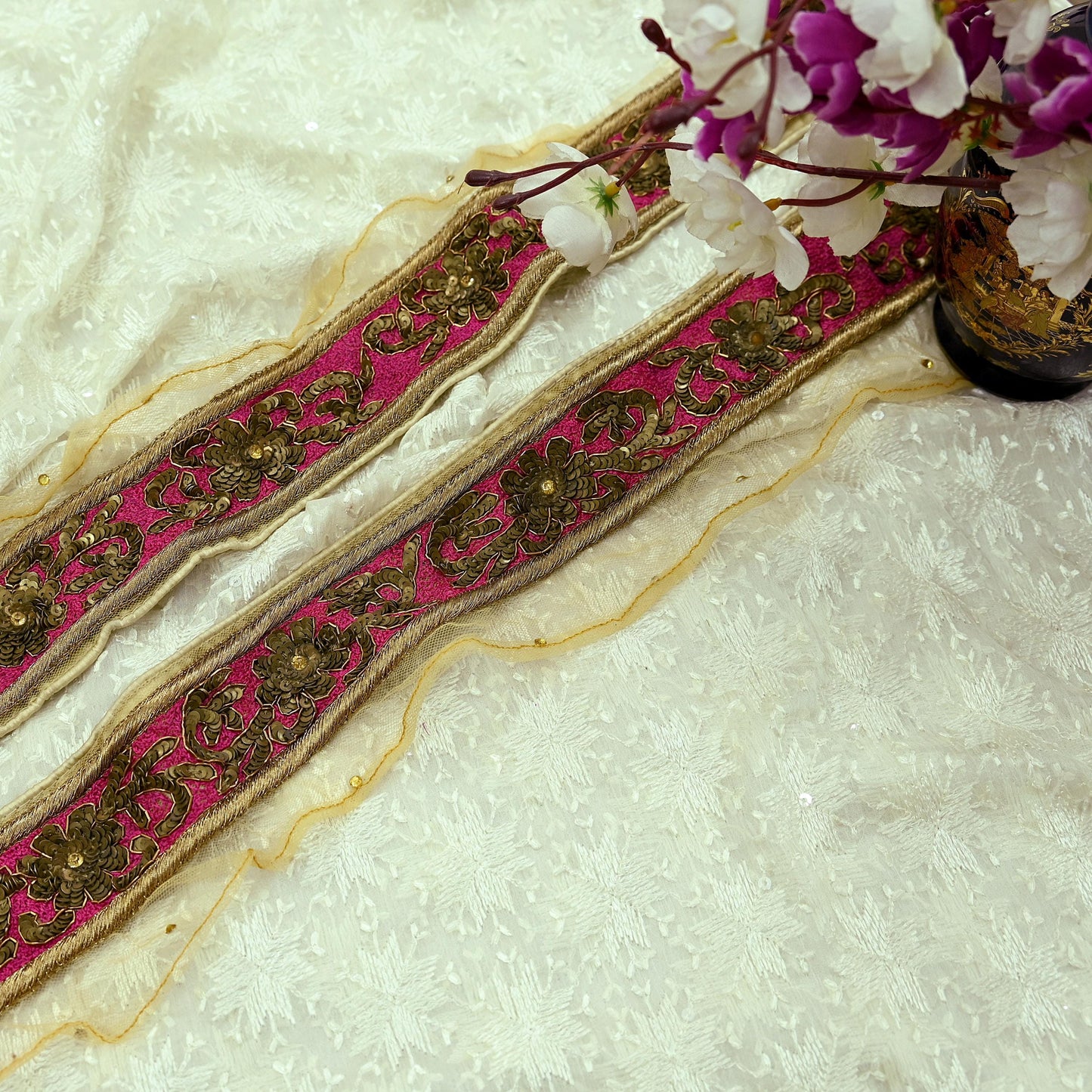 Indian Vintage Beige Sari Border Hand Embroidered 1yd Craft Trim Lace Sewing Net/Mess Ribbon Recycled Sari Border Zardozi/ Dabka Zari