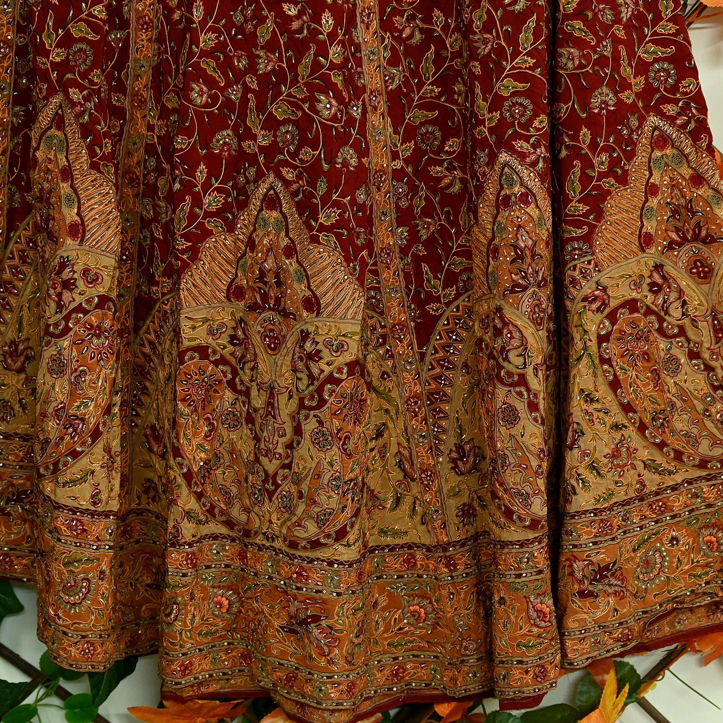 Indian Pre-owned Maroon Pure Silk Hand Embroidered Ritu Kumar Designer Lehenga/Skirt Ethnic Bollywood Party Wear