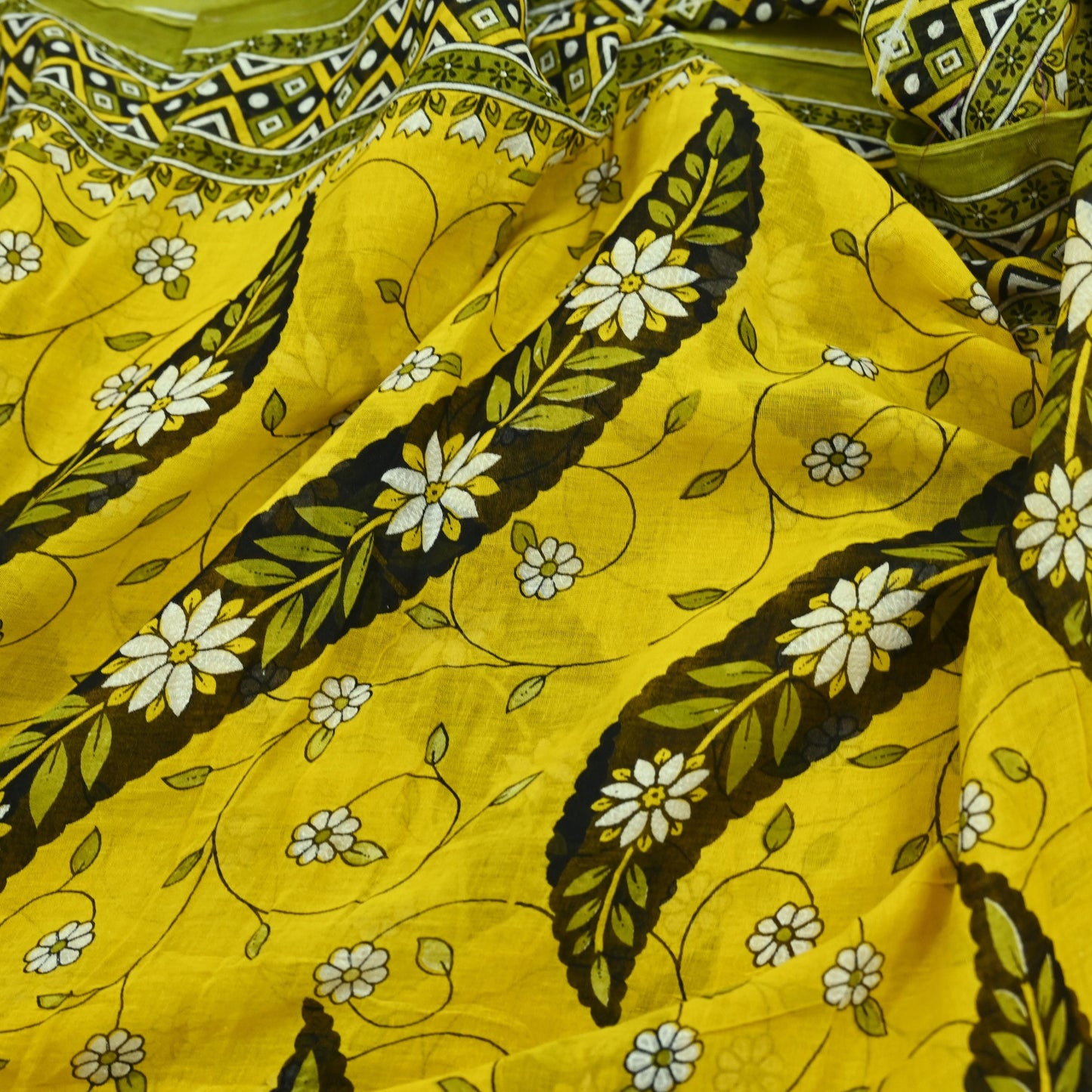 Indian Vintage Sari Yellow & Green Printed Pure Cotton Sarees Craft Fabric 5Yd Soft Sewing Sarong Wrap Boho Floral Dress making Quilting