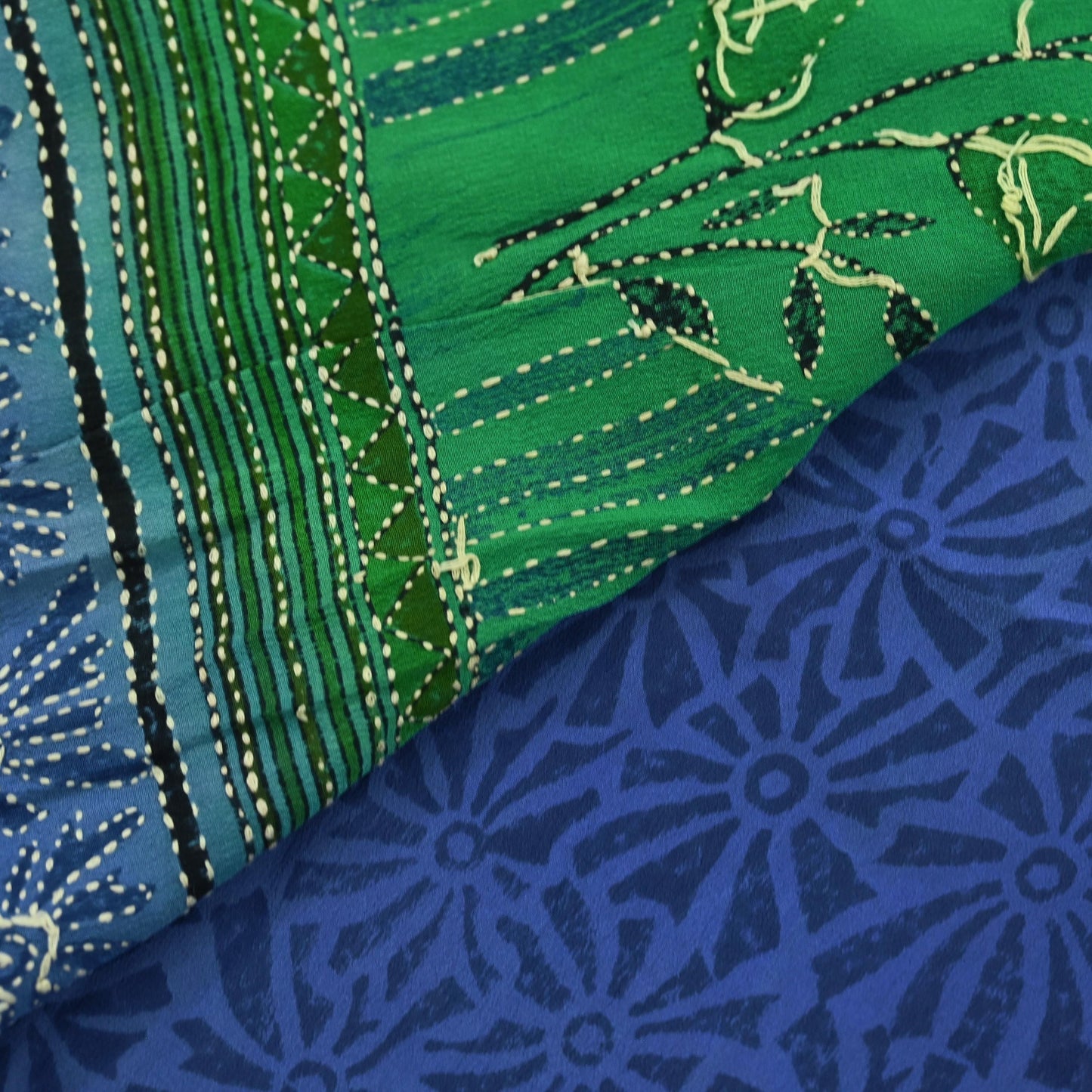 Indian Vintage Sari Blue & Green Pure Crepe Silk Hand Embroidered Kantha Saree 5yd Craft Fabric Sewing Floral Soft Dress making Crafting