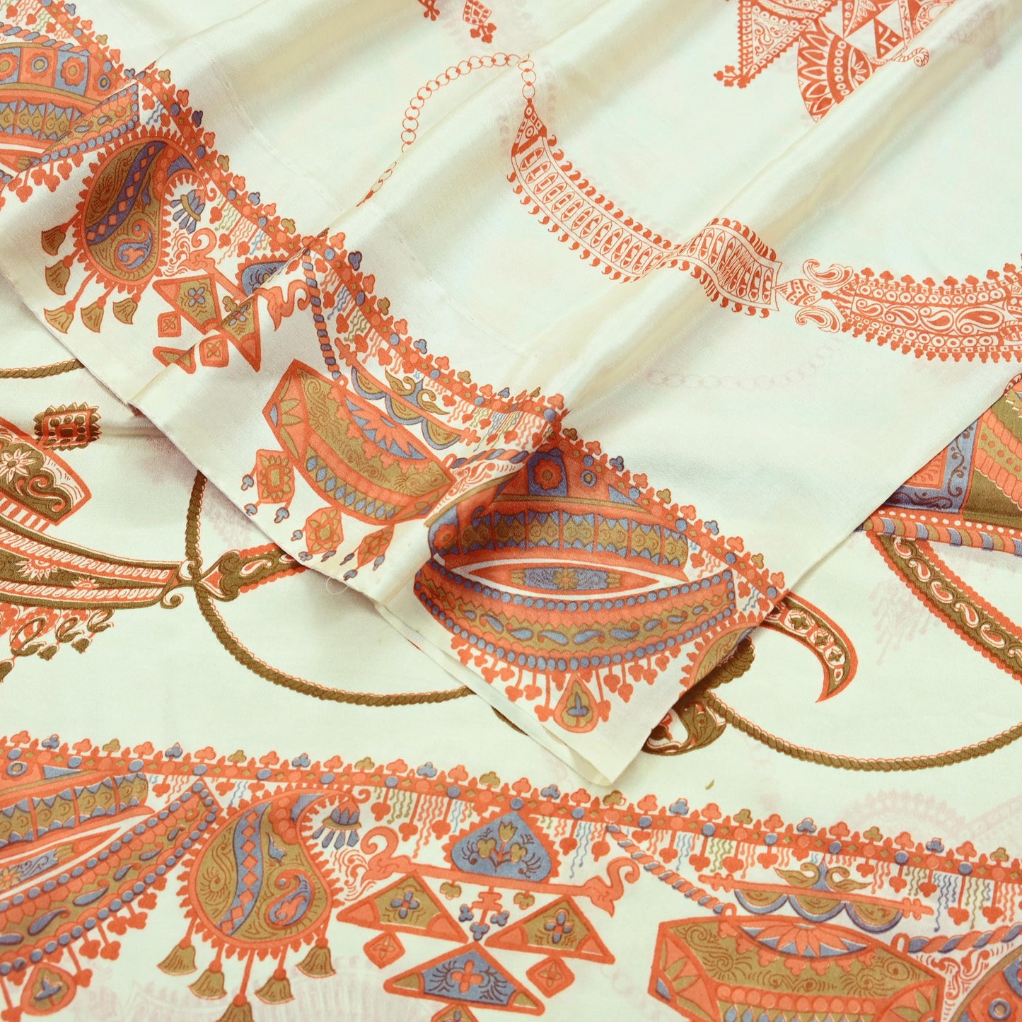 Indian Vintage Sari Ivory Pure Crepe Silk Printed Saree 5yd Sewing Floral Soft Craft Fabric Wrap Dress Making Crafting Quilting Upcycle