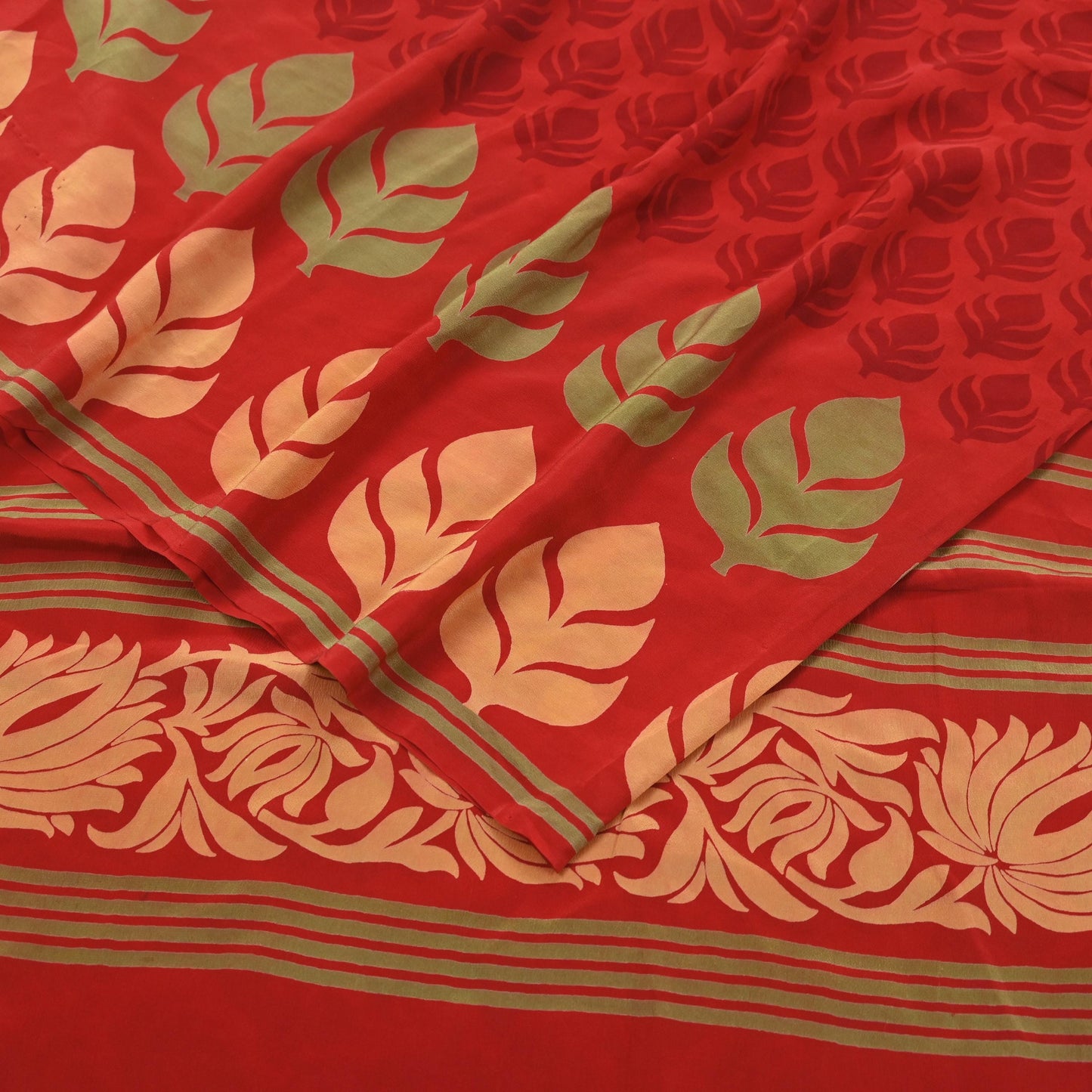 Indian Vintage Sari Red Pure Crepe Silk Printed Saree 5yd Sewing Floral Soft Craft Fabric Wrap Dress making Crafting Quilting Upcycle