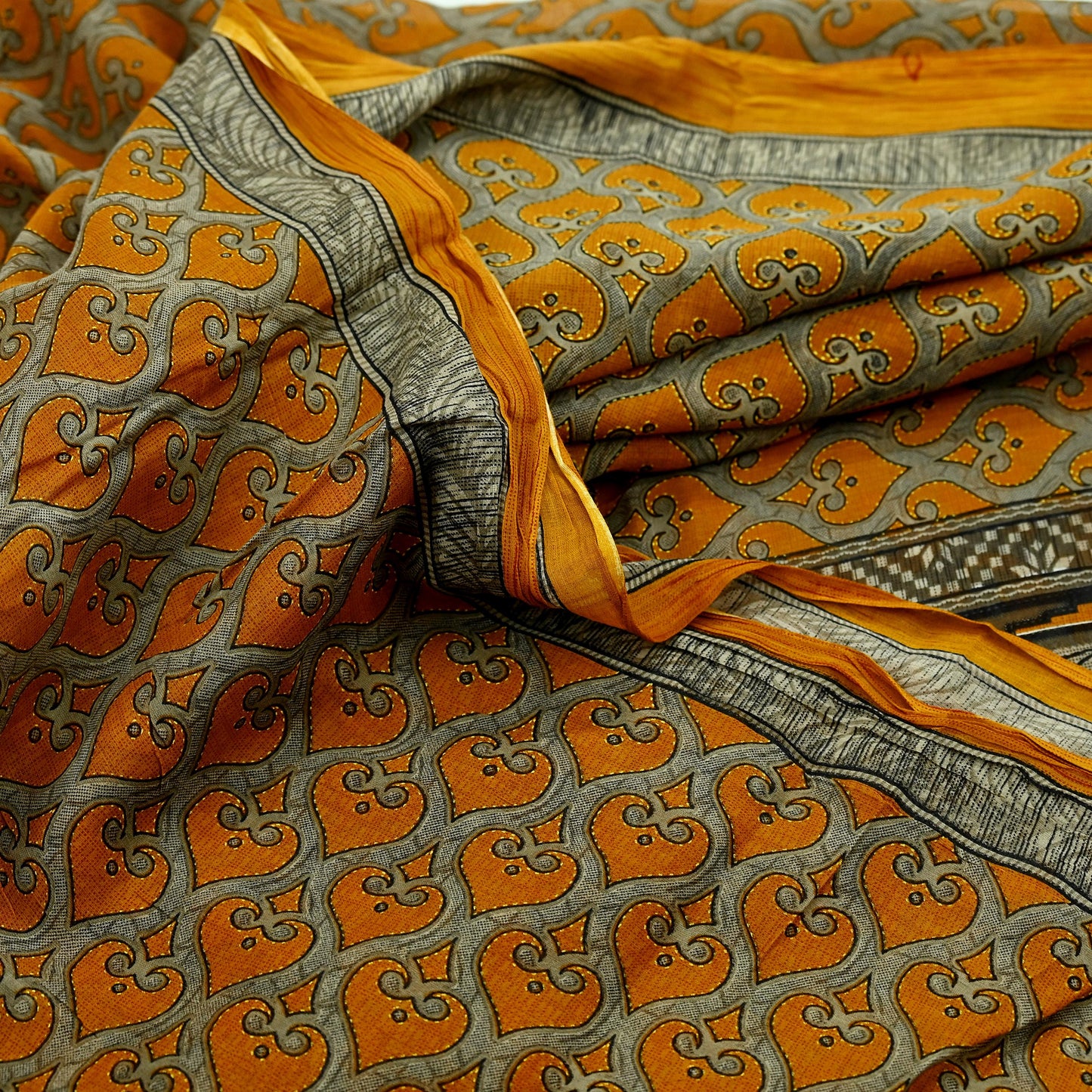 Indian Vintage Brown & Saffron Saree Printed Pure Cotton Indian Sari Craft Fabric 5Yd Soft Sewing Sarong Wrap Boho Floral Dress making