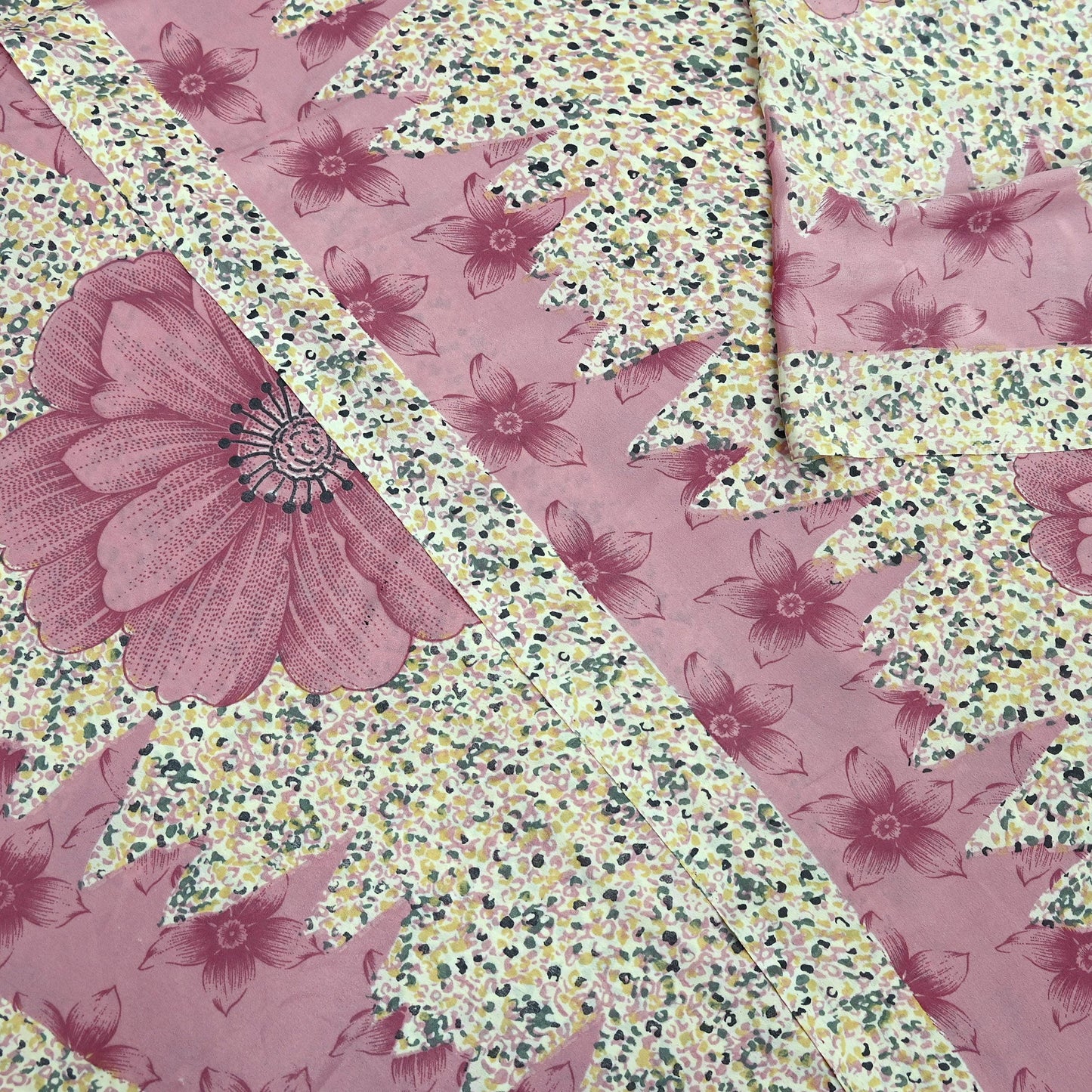 Indian Vintage Sari Ivory & Pink Moss Crepe Printed Sarees 5yd Craft Fabric Sewing Floral Soft Dress making Quilting Crafting Upcycle Used
