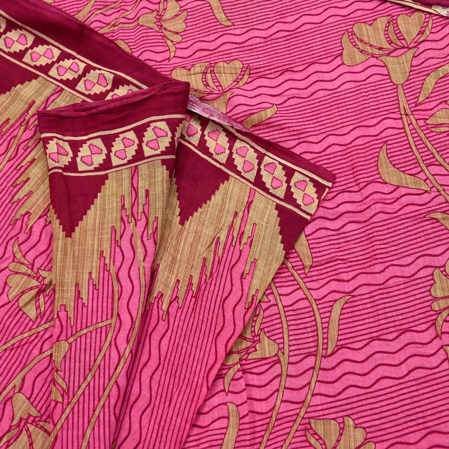 Indian Vintage Pink & Beige Saree Printed 100% Pure Cotton Sari Craft Fabric 5Yd Sewing Sarong Wrap Floral Dress making Quilting Crafting