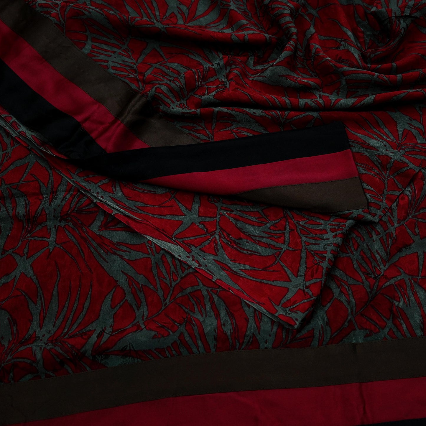 Indian Vintage Maroon & Gray Sarees Moss Crepe Printed Sari 5yd Sewing Floral Soft Craft Fabric DressMaking For Crafting Quilting Upcycle